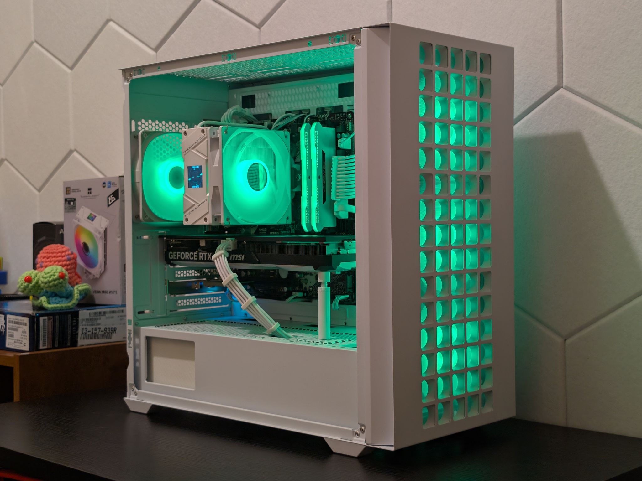 🐼🔥1440p Gaming Beast | RTX 4060Ti | Ryzen 5500 | 1TB SSD | 32GB RAM | WiFi 6 & Bluetooth🔥🐼