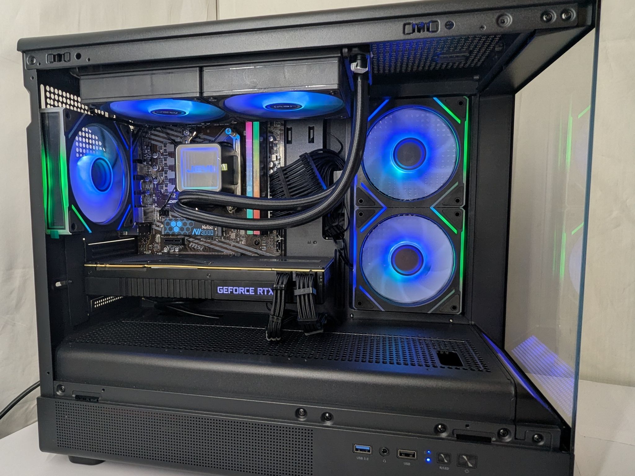 🔥 Gaming PC – RTX 2080 Super | Ryzen 7 3700X | 16GB RAM | 1TB NVMe | 240mm AIO 🔥