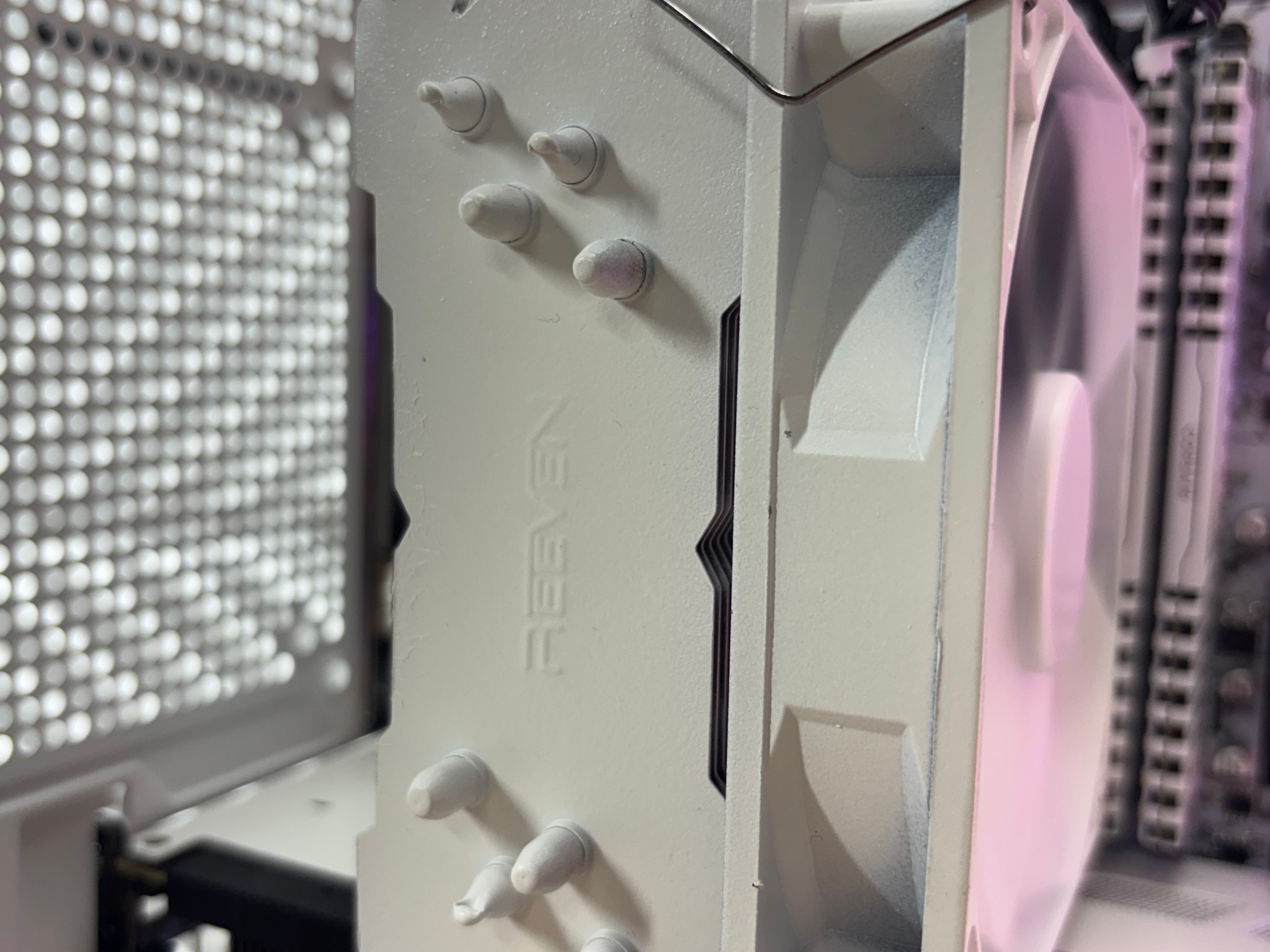 White Gaming PC – i5-12400F | EVGA GTX 1080 SC 8GB | 16GB RAM | 512GB Storage