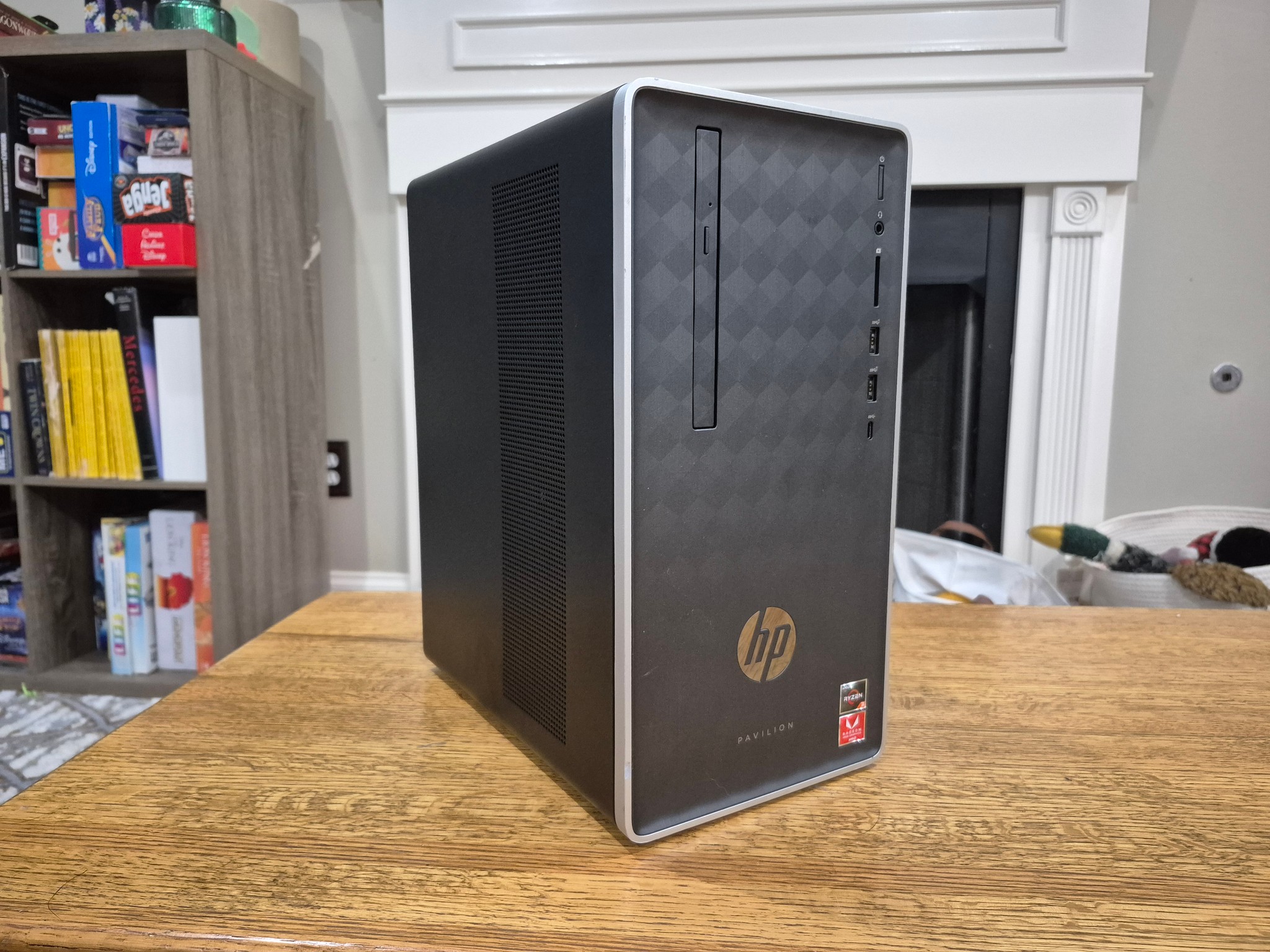 Steam Deck Lite | Ryzen 3 2200G, 16GB RAM, 256GB SSD, 1TB HDD, Bazzite Linux