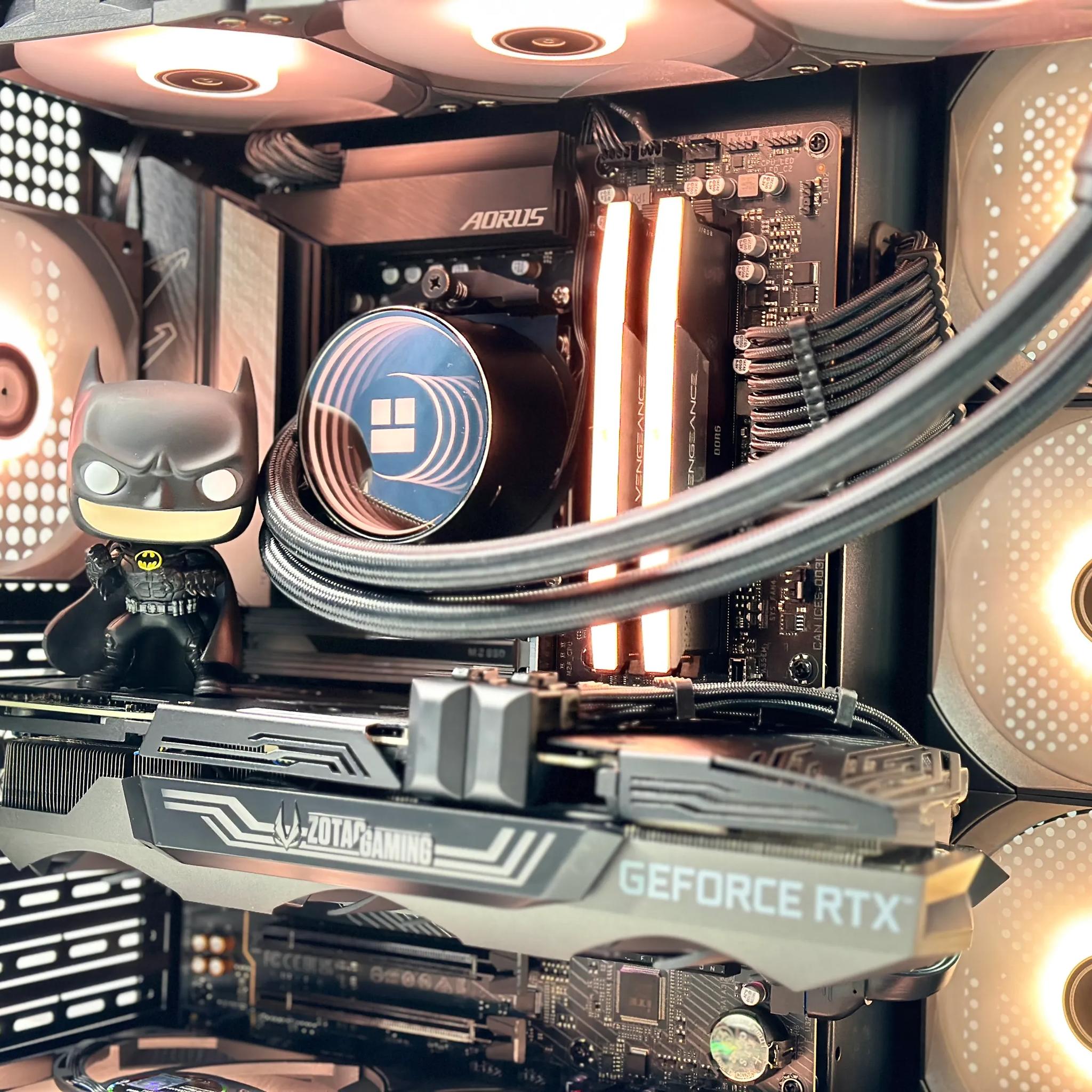 🦇The Dark Knight 🦇Nvidia RTX 3080 10GB🦇AMD Ryzen 5 7600X 🦇32GB DDR5🦇1TB SSD NVME