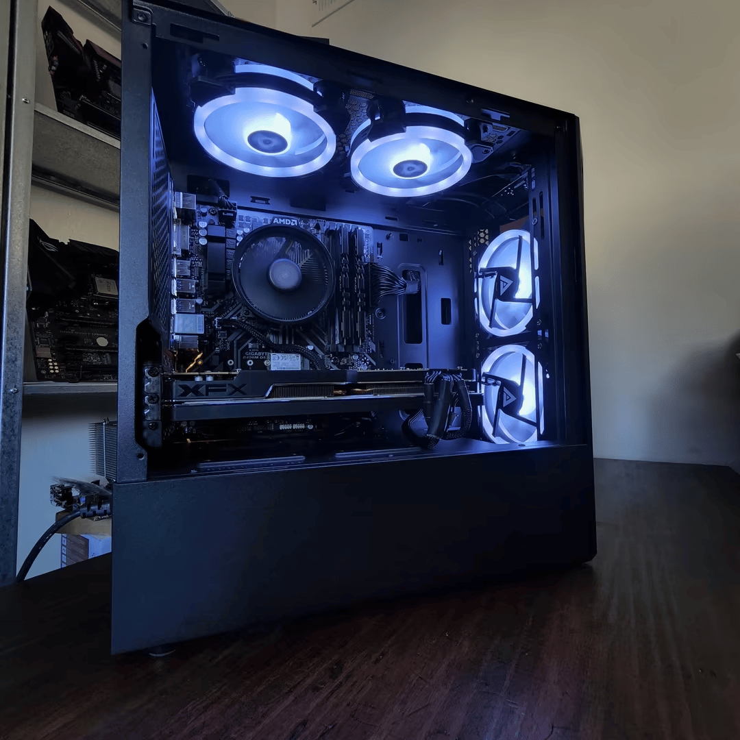 AMD Ryzen 3 1200 // AMD Radeon R9 280 3GB // Oloy 16GB 