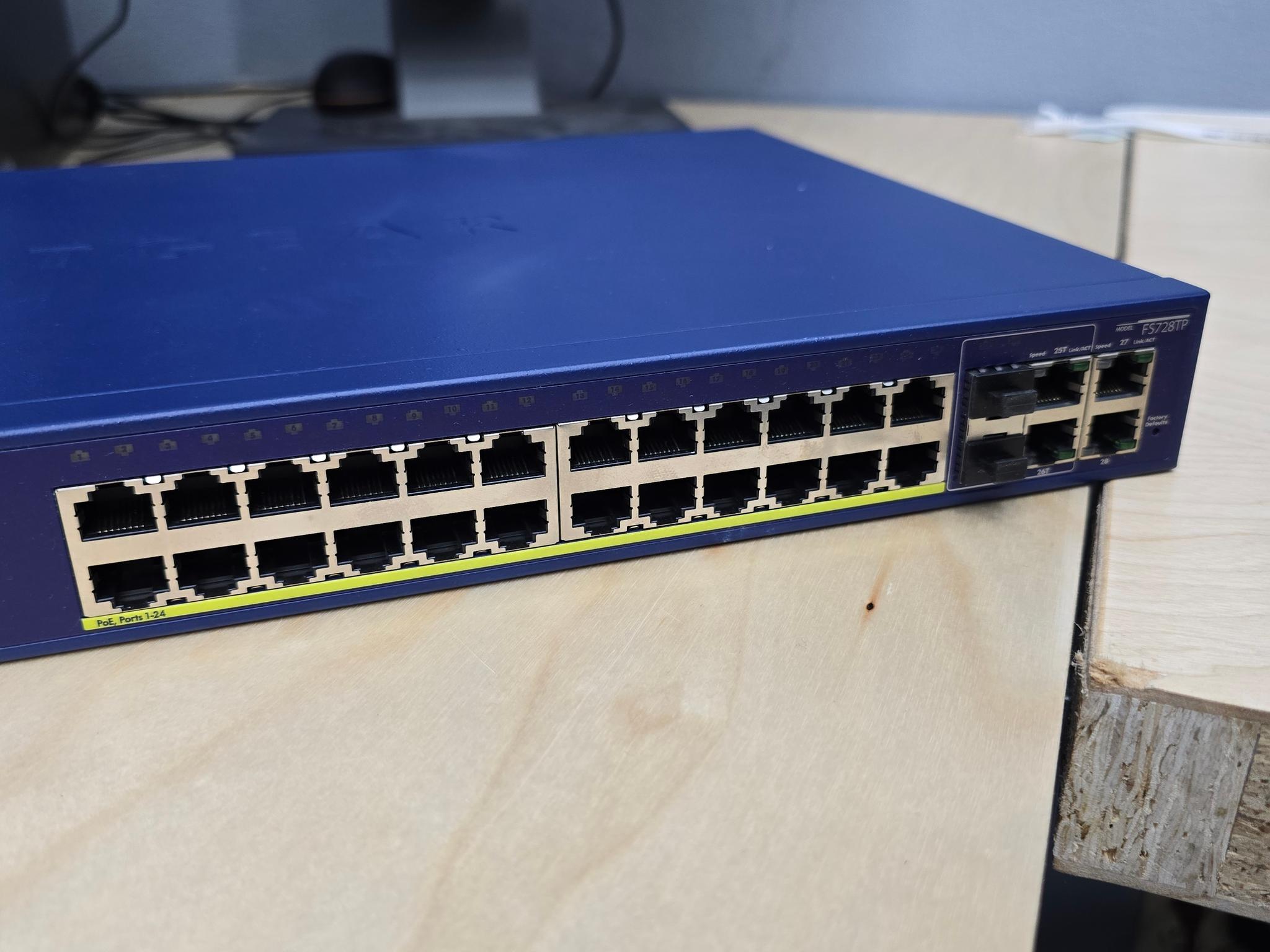 Netgear Prosafe 24+4 Smart Switch with PoE