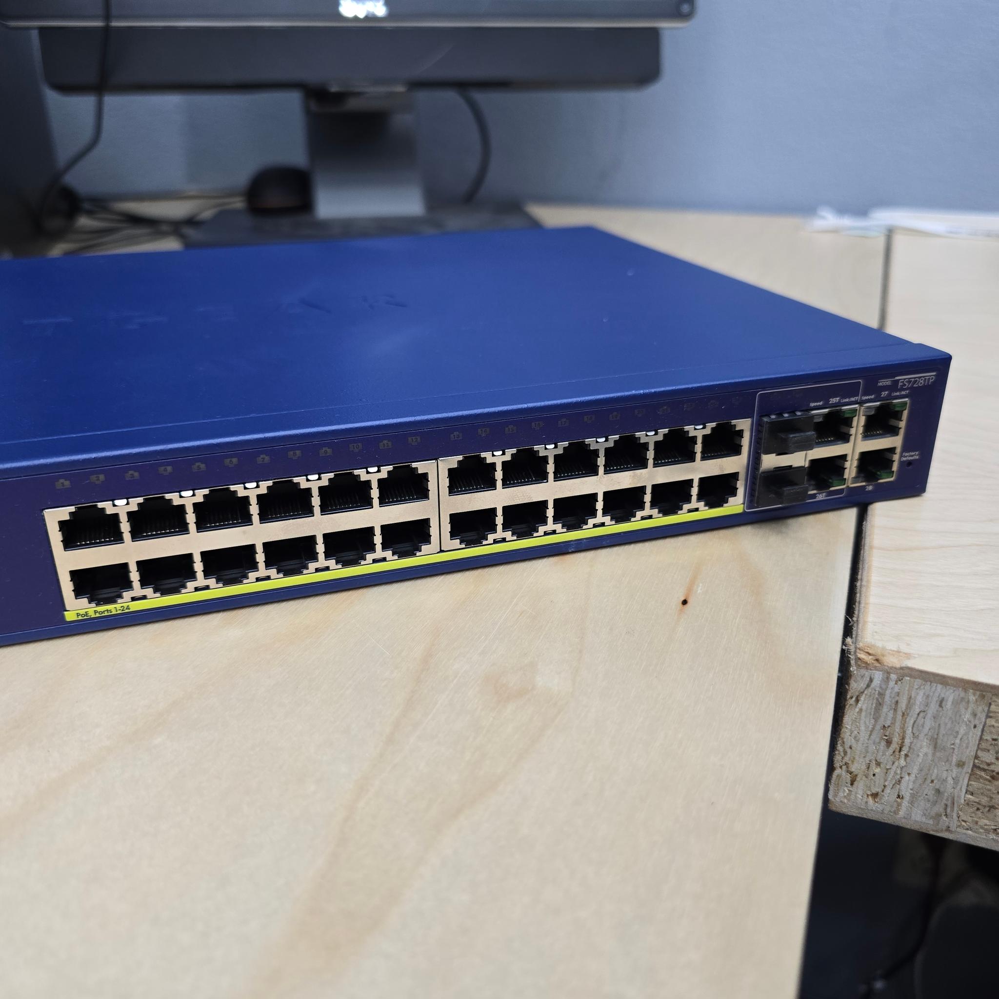 Netgear Prosafe 24+4 Smart Switch with PoE
