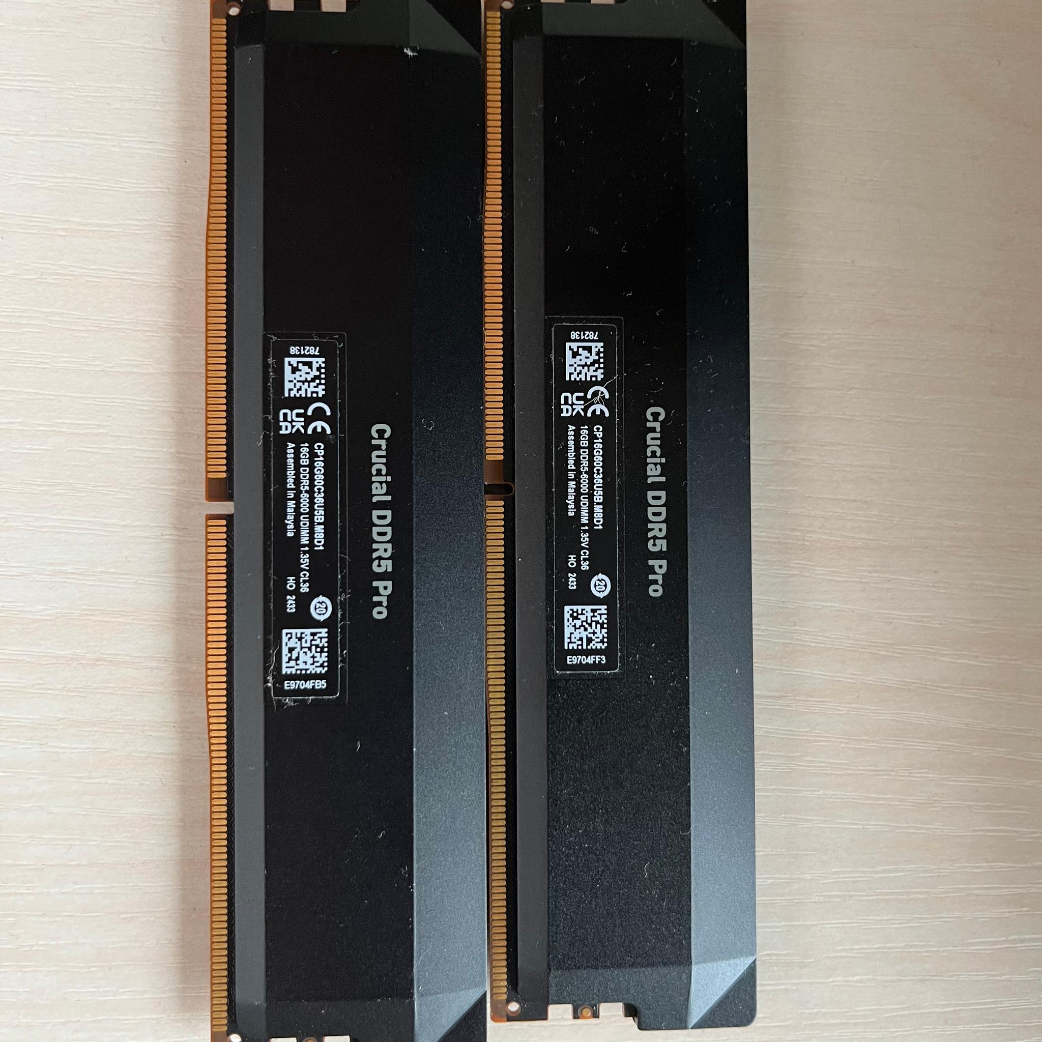 Crucial - Pro Overclocking 32GB (2x16GB) DDR5 6000MHz C36 UDIMM Desktop Memory - Black