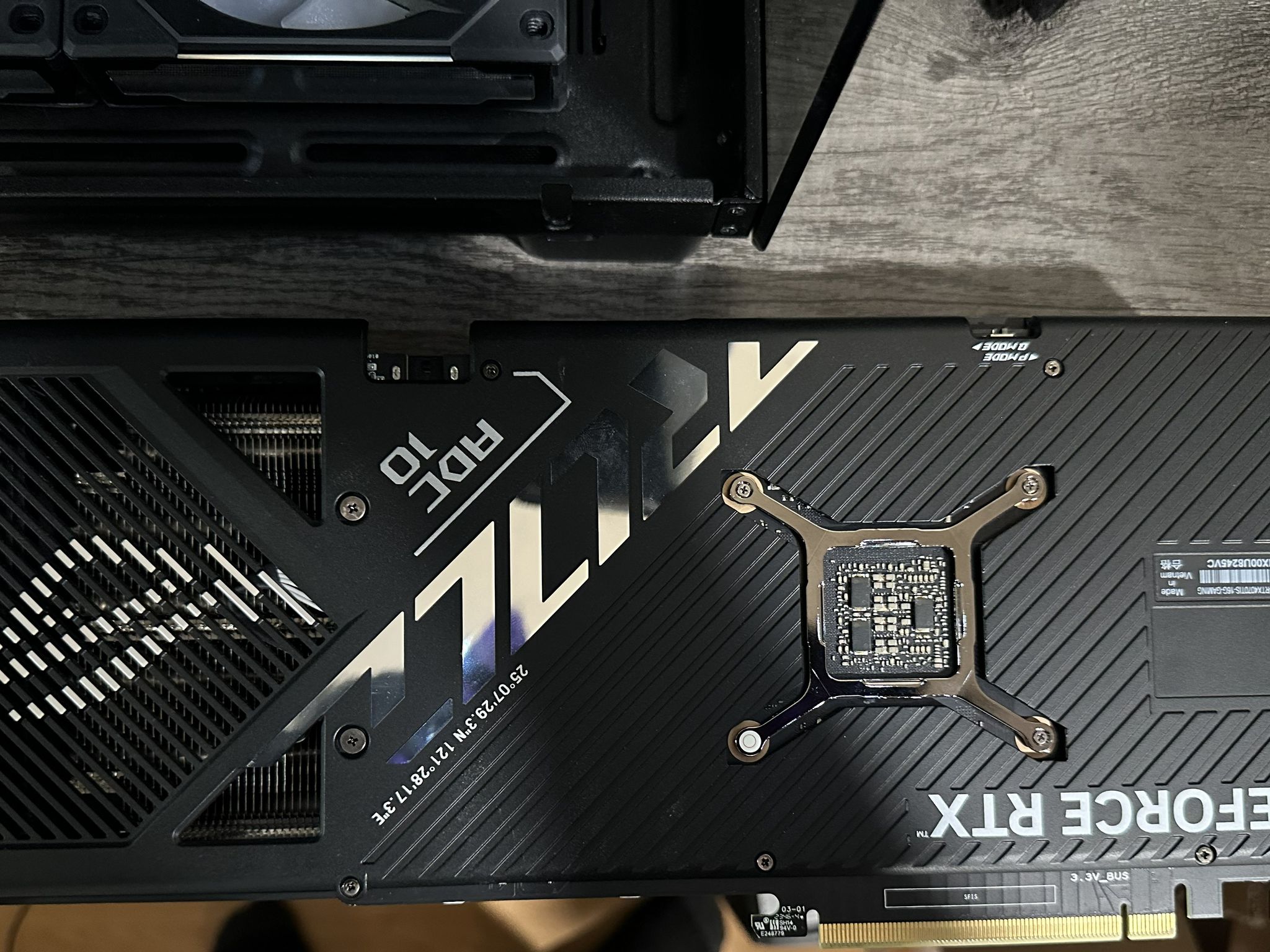 Asus ROG STRIX GAMING GeForce RTX 4070 Ti SUPER