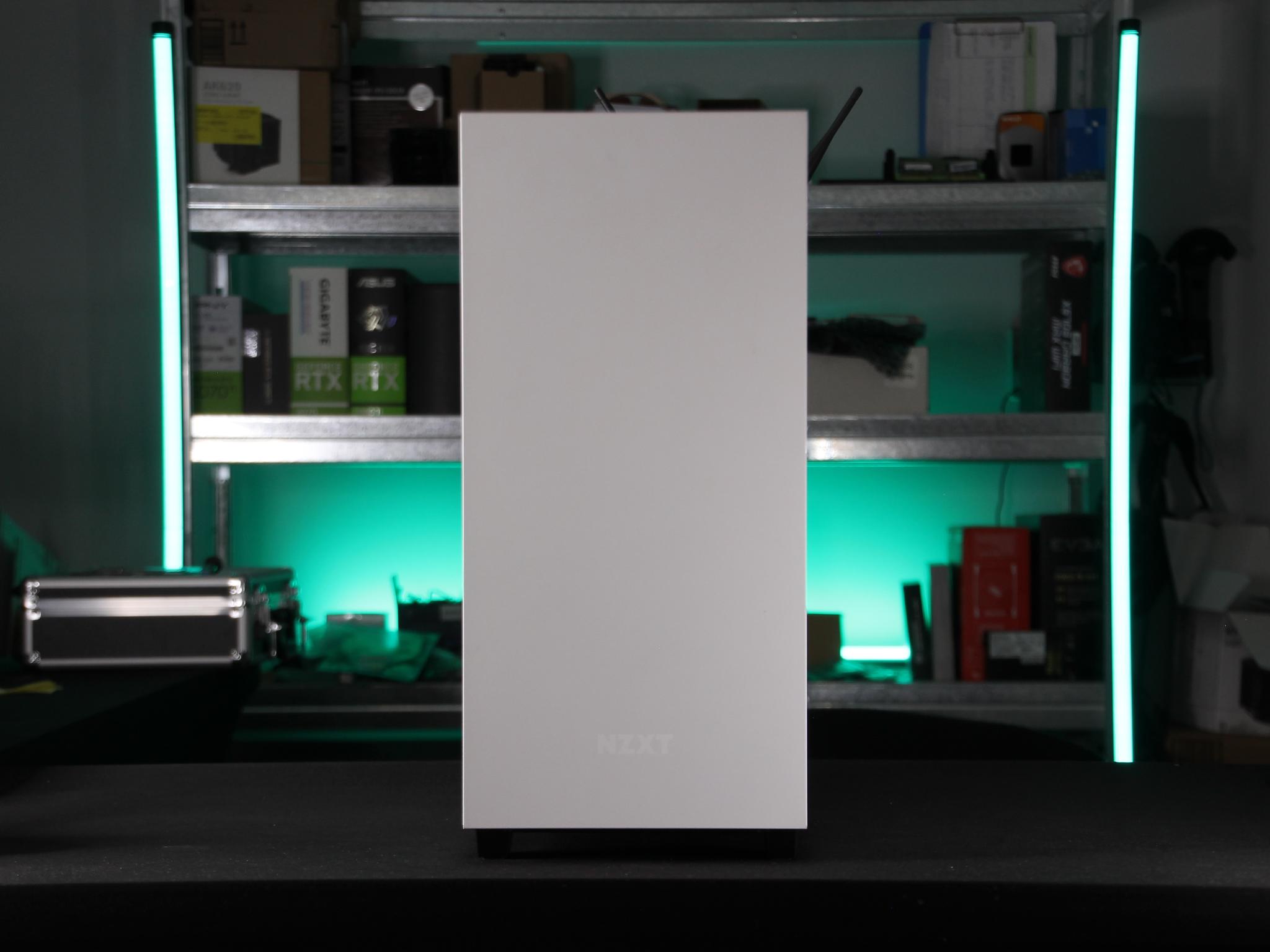 𝑨𝑿𝑰𝑶𝑴 // Ryzen 7 5700X, RTX 3070 // Mid-Range Gaming PC