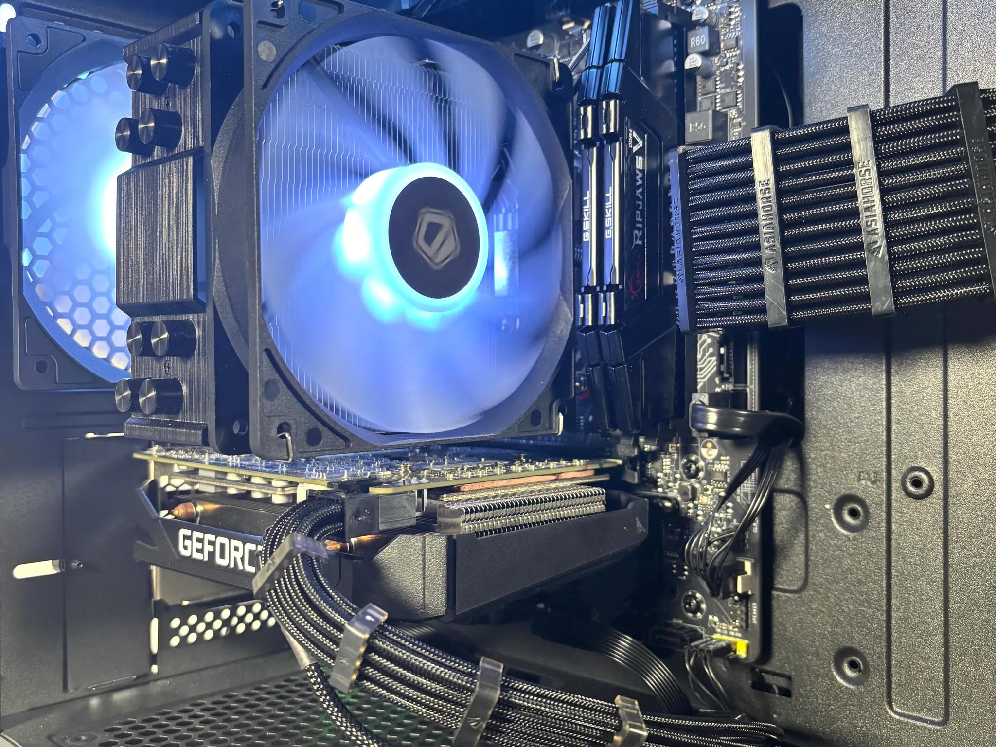 ⚪️⚫️ | Ryzen 5 4500 + RTX 2060 6GB | 16GB | WiFi & BT INCLUDED