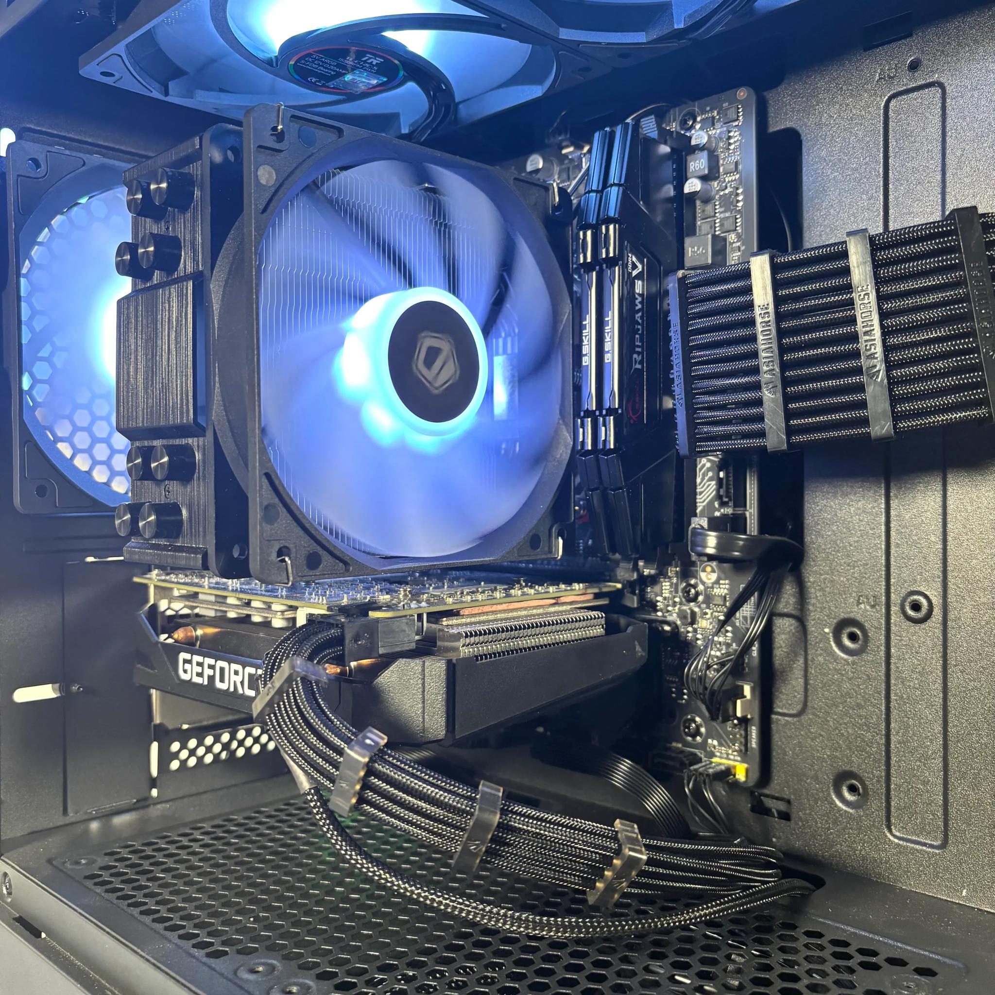 ⚪️⚫️ | Ryzen 5 4500 + RTX 2060 6GB | 16GB | WiFi & BT INCLUDED