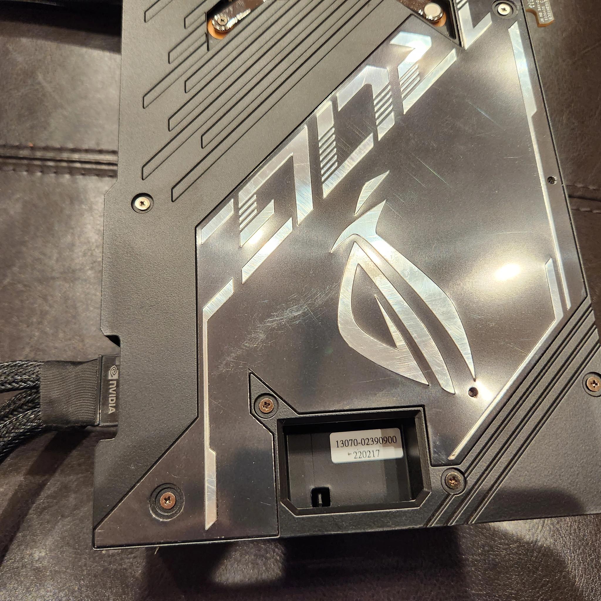 RTX 3090Ti 24GB (ASUS Strix LC) - Used/Scratched
