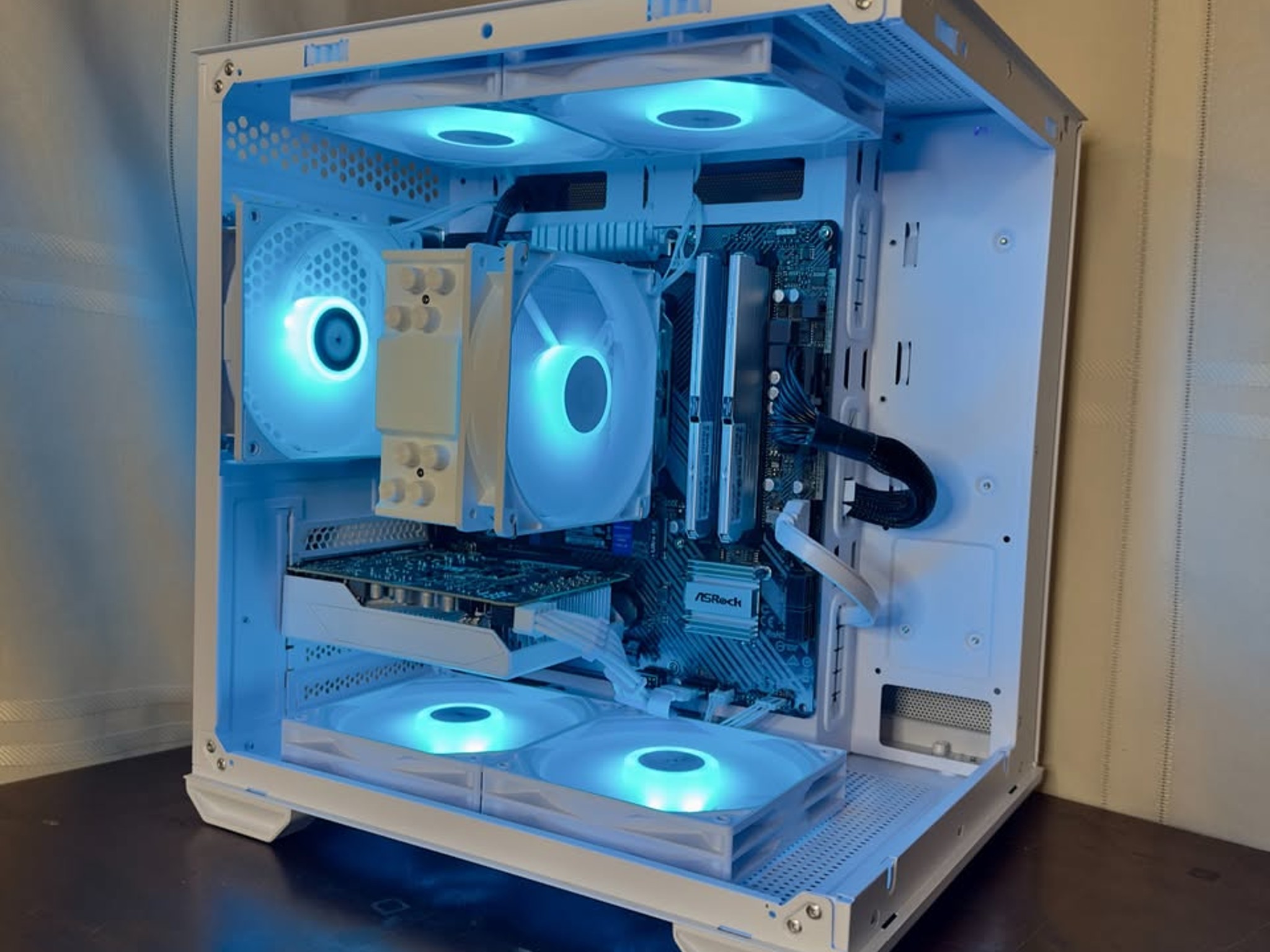 🌬️💠 Frostbyte Mini 🌬️💠 | RGB Gaming PC (NVIDIA GTX 1660 Super, Ryzen 5, 1TB NVMe SSD)