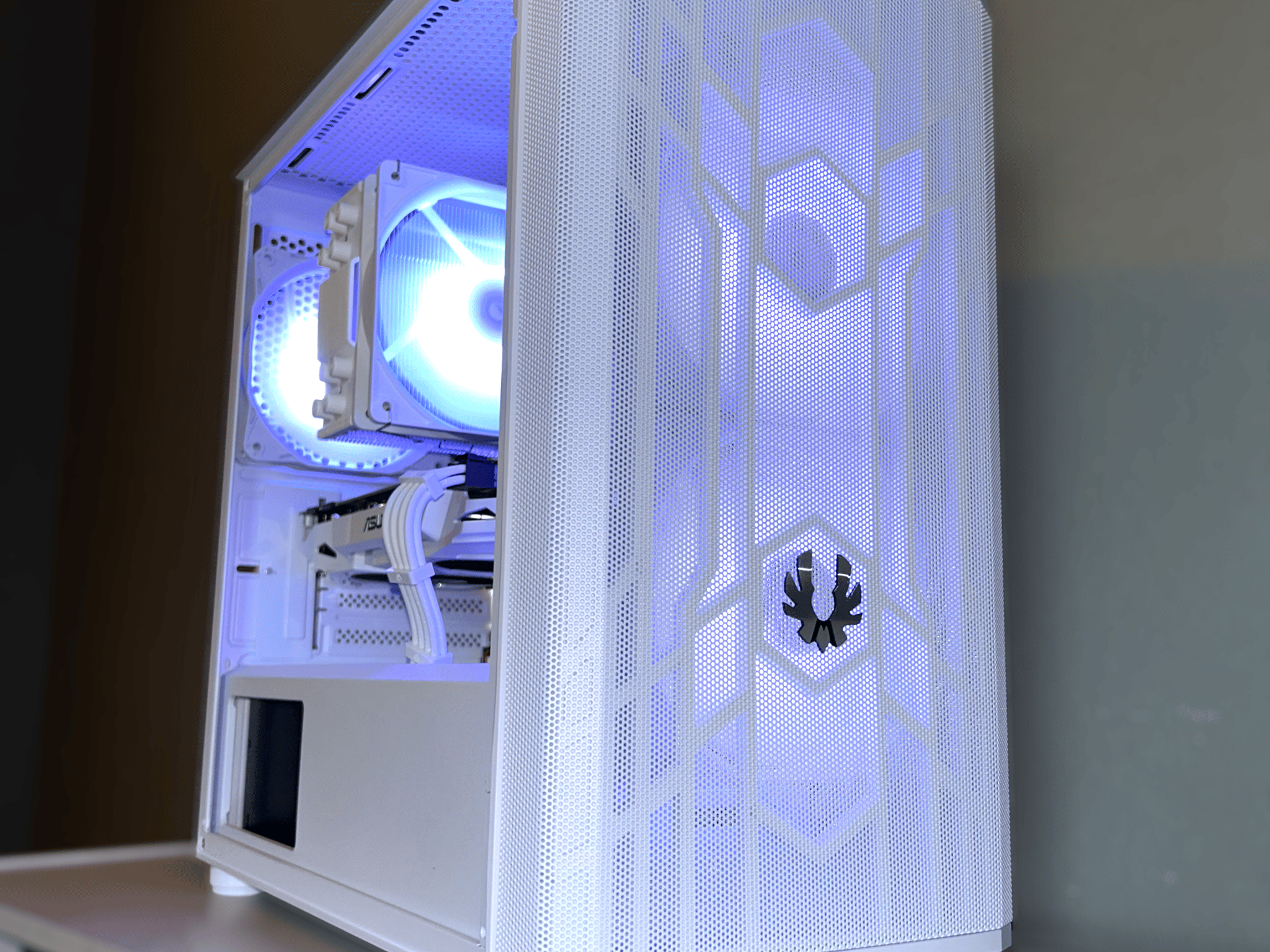 Custom White Gaming PC | GTX 1070 8Gb + Ryzen 5 2600
