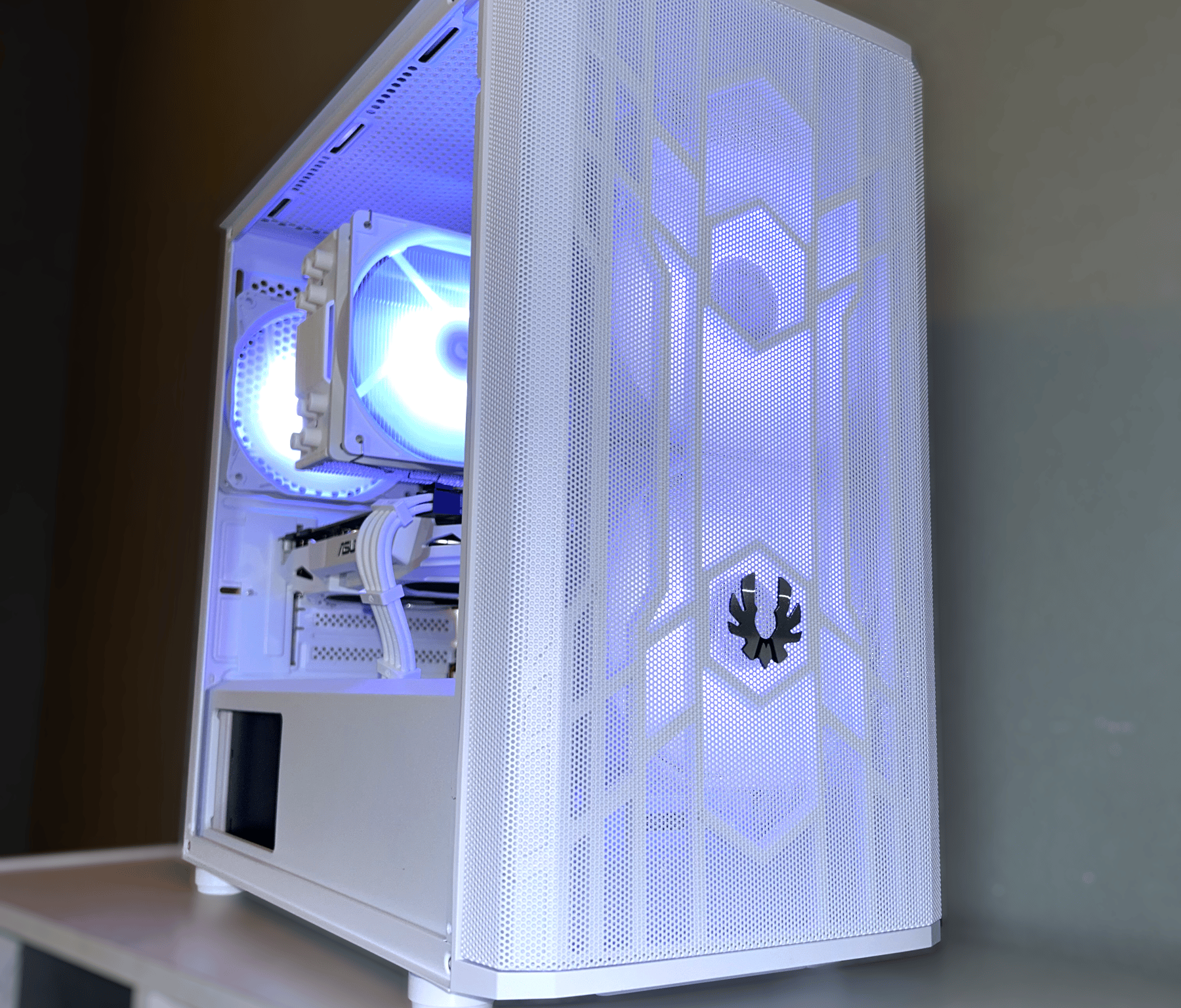 Custom White Gaming PC | GTX 1070 8Gb + Ryzen 5 2600