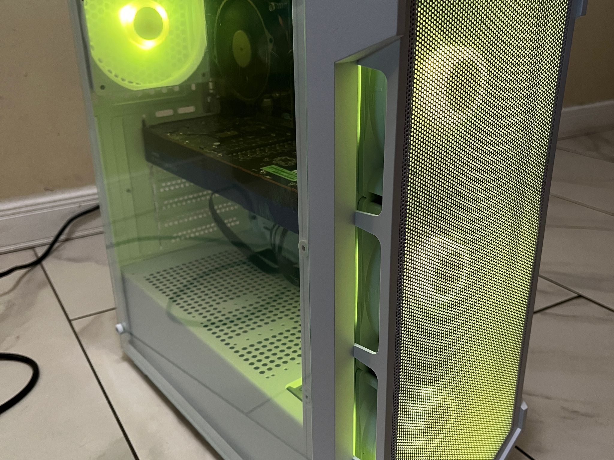 🟠🔥 Intel i5-6600, AMD W5700 8GB, 12GB RAM,  500 GB SSD, High Performance RGB Gaming PC 🖥️🟢