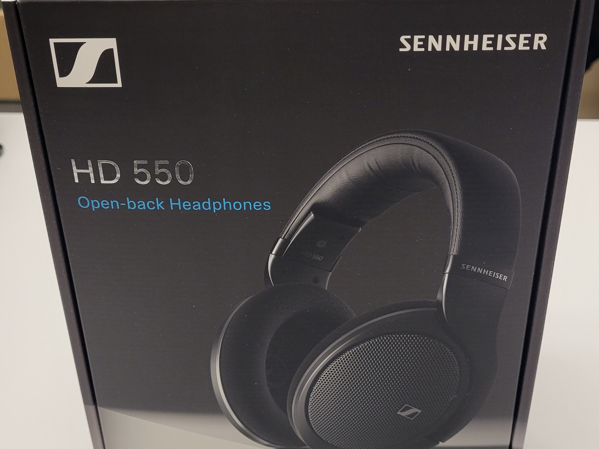 Sennheiser HD 550 Open-Back Audiophile Headphones, NEW UNOPENED