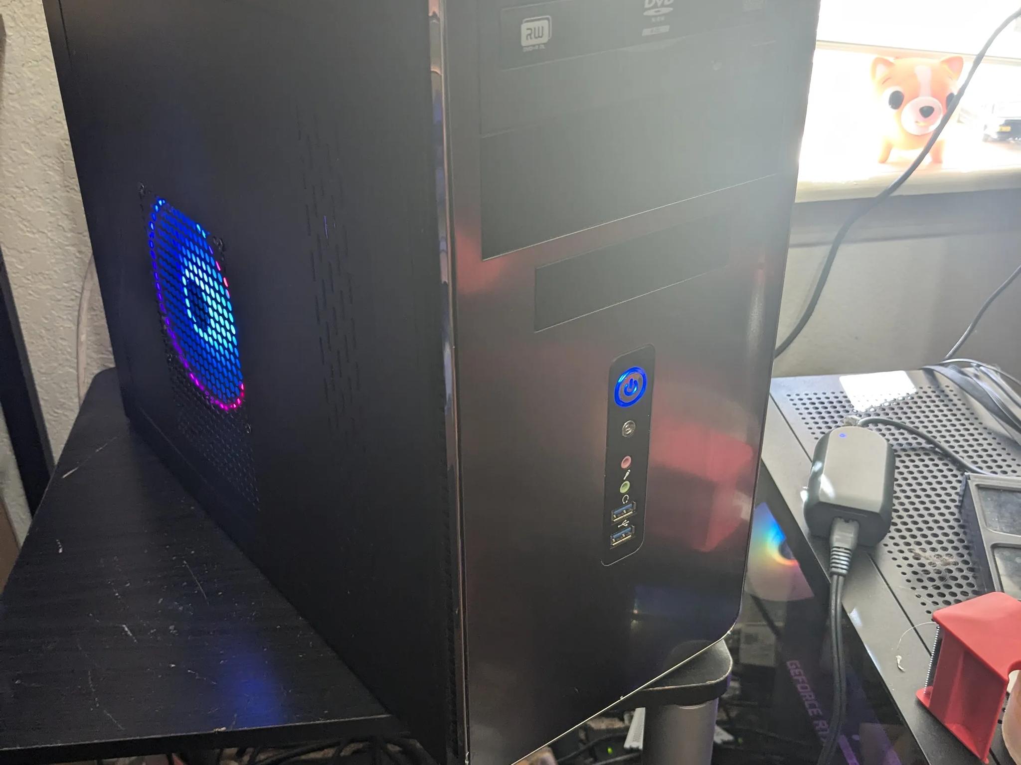 SCRATCH AND DENT Xeon 1220v2 (Same as i5-3450), 16GB RAM, 480GB SSD, R9 370 2GB, Win10