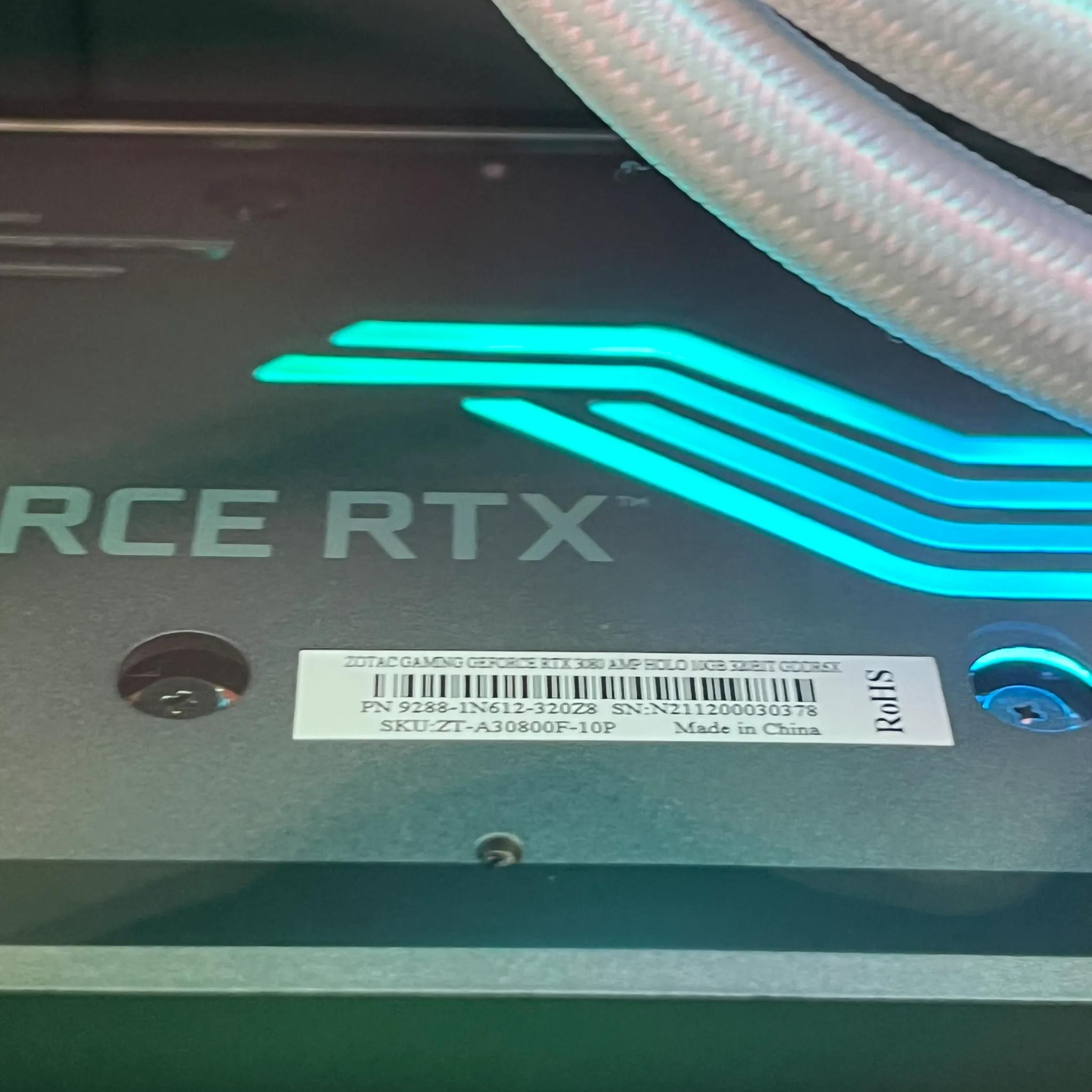 White Shadow 👻 | Ryzen 7 5700X RTX 3080 32GB DDR4 WiFi 1TB SSD