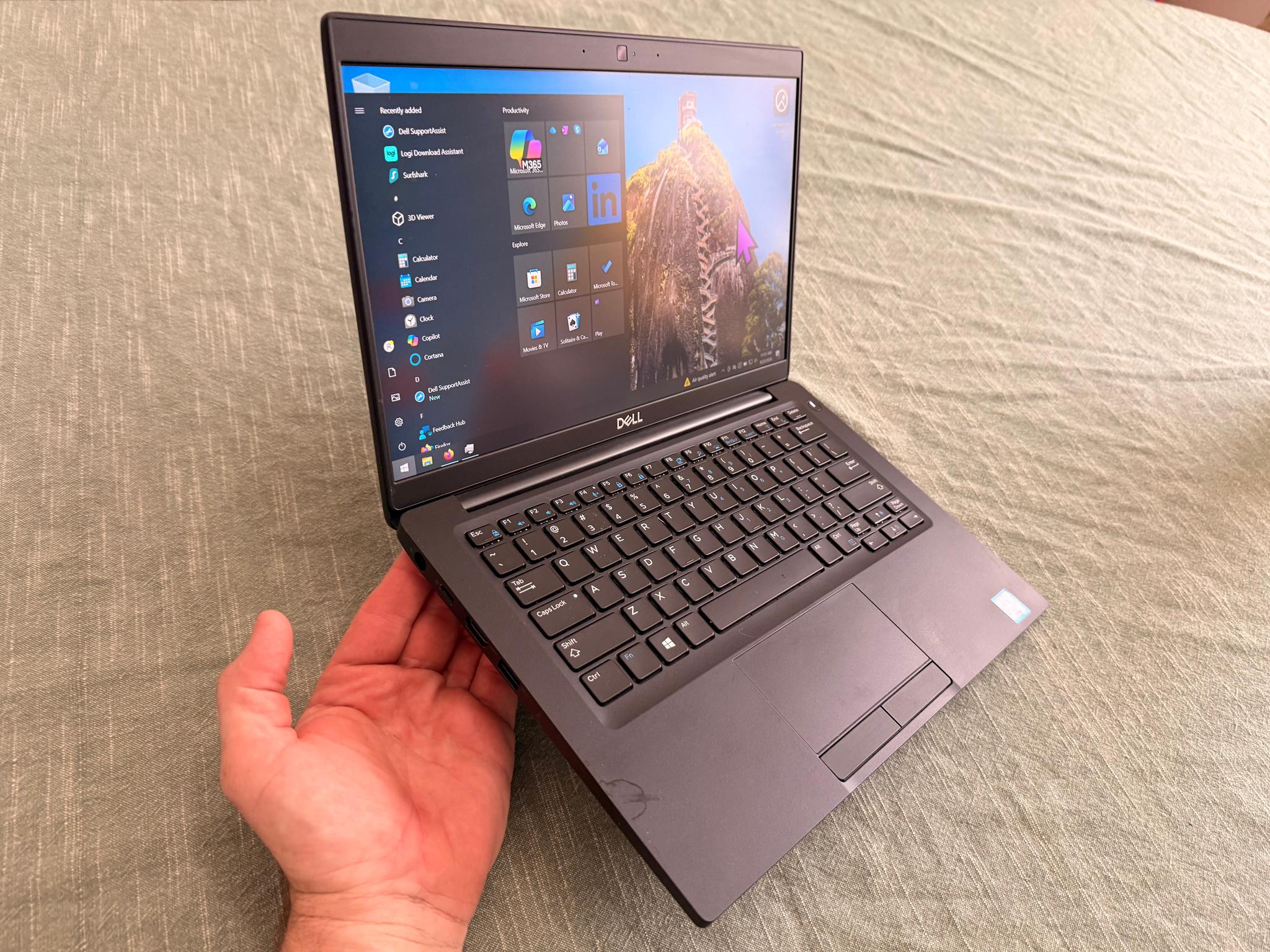 Like NEW Dell Latitude 7390 Notebook 8GB Ram Used, Like-New Dell Business Laptop
