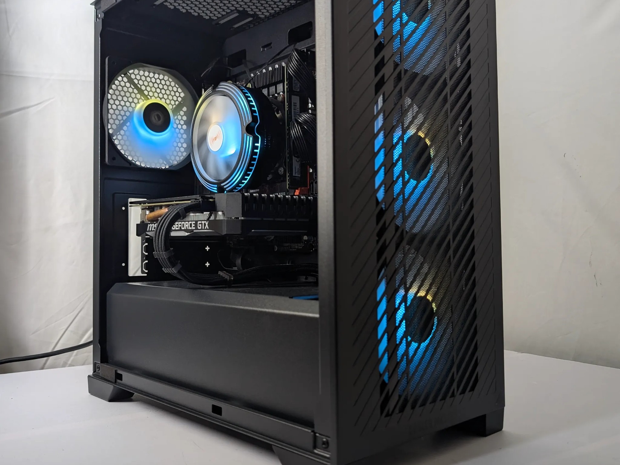 Copy of GTX 1660 | Xeon 2680 v4 | 32gb ddr4 | Windows 11 home