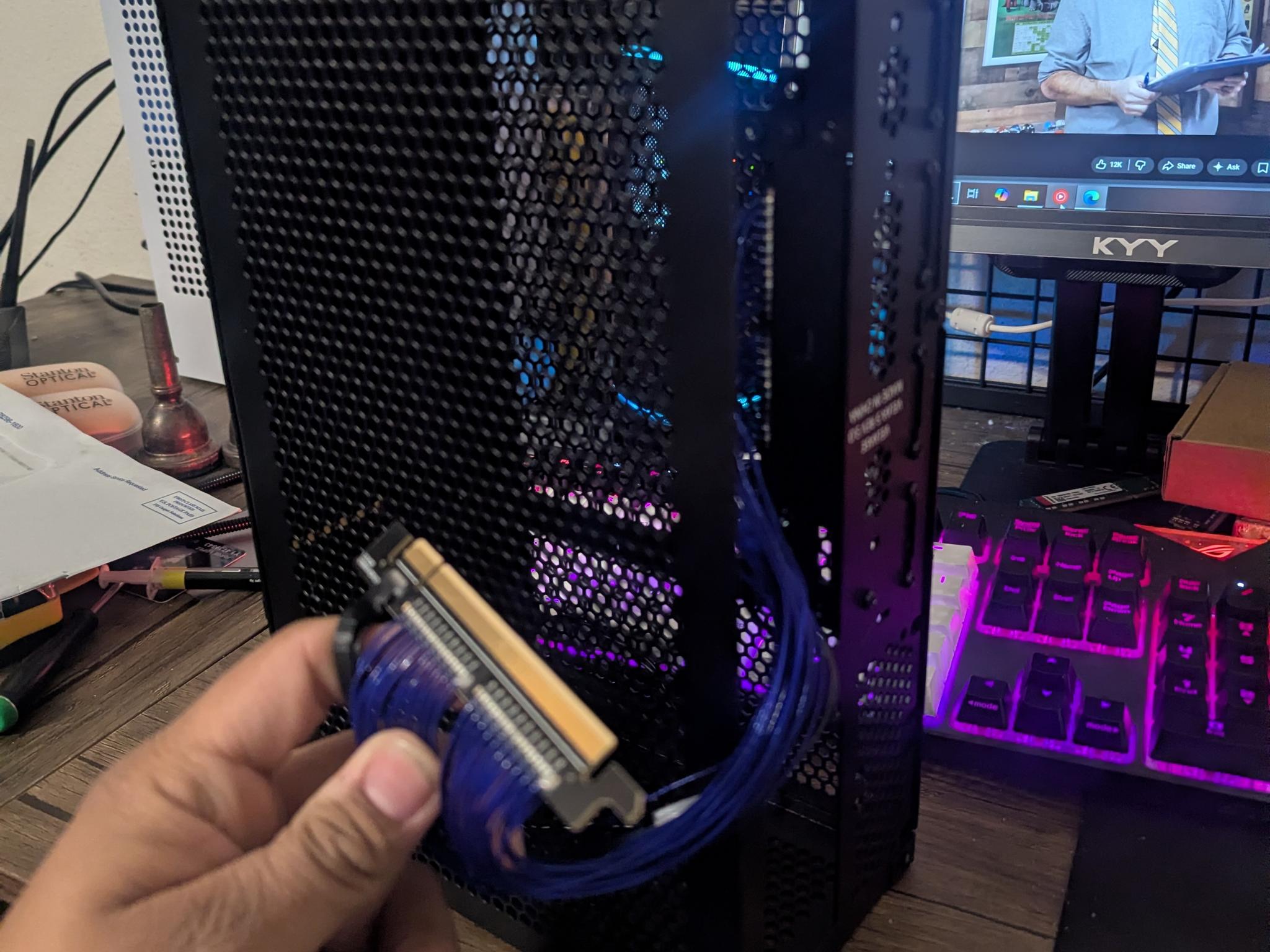 Velka 5 Case w/PCIe Gen4 Riser Cable