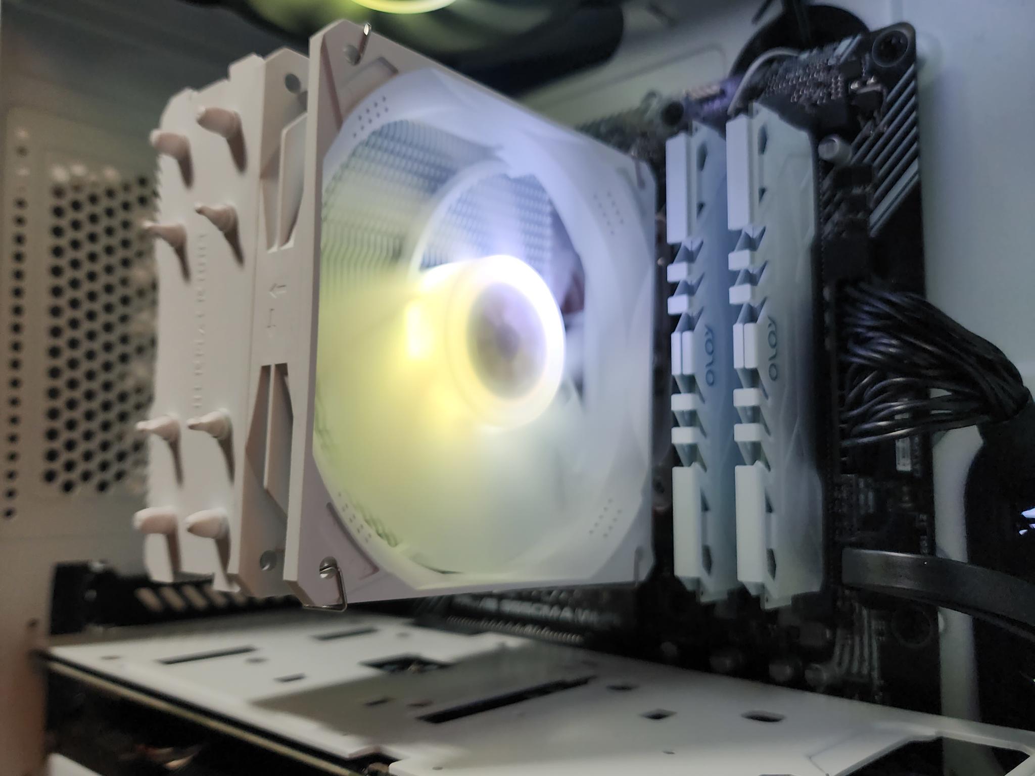 🤍💛🤍 GeForce RTX 3060 Ti // AMD Ryzen 7 3700X // 16GB 3200MHz 