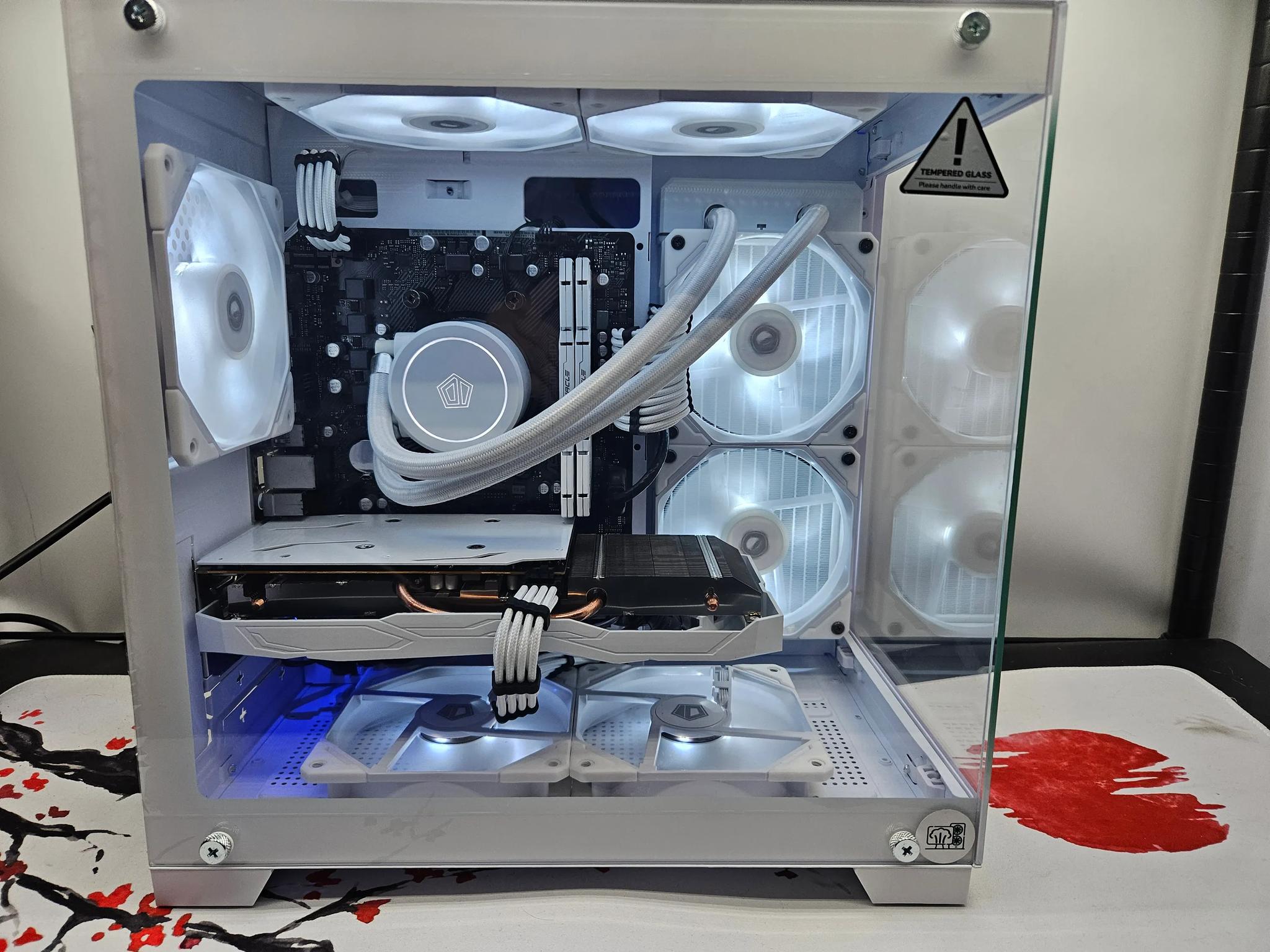 Arctic Beast Liquid cooled RIG Ryzen 7 5700G/ 32GB RAM/ 2TB SSD/ AMD RX6600