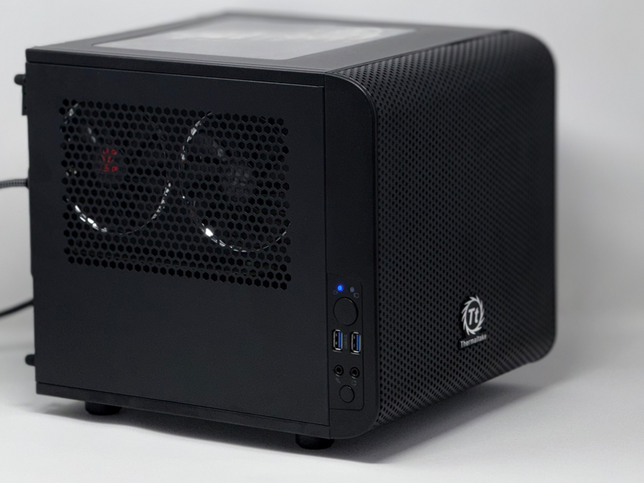 🧊The Cube™️ v2 - RX 5700XT | 2TB SSD | Ryzen 5 3600 | 16GB DDR4