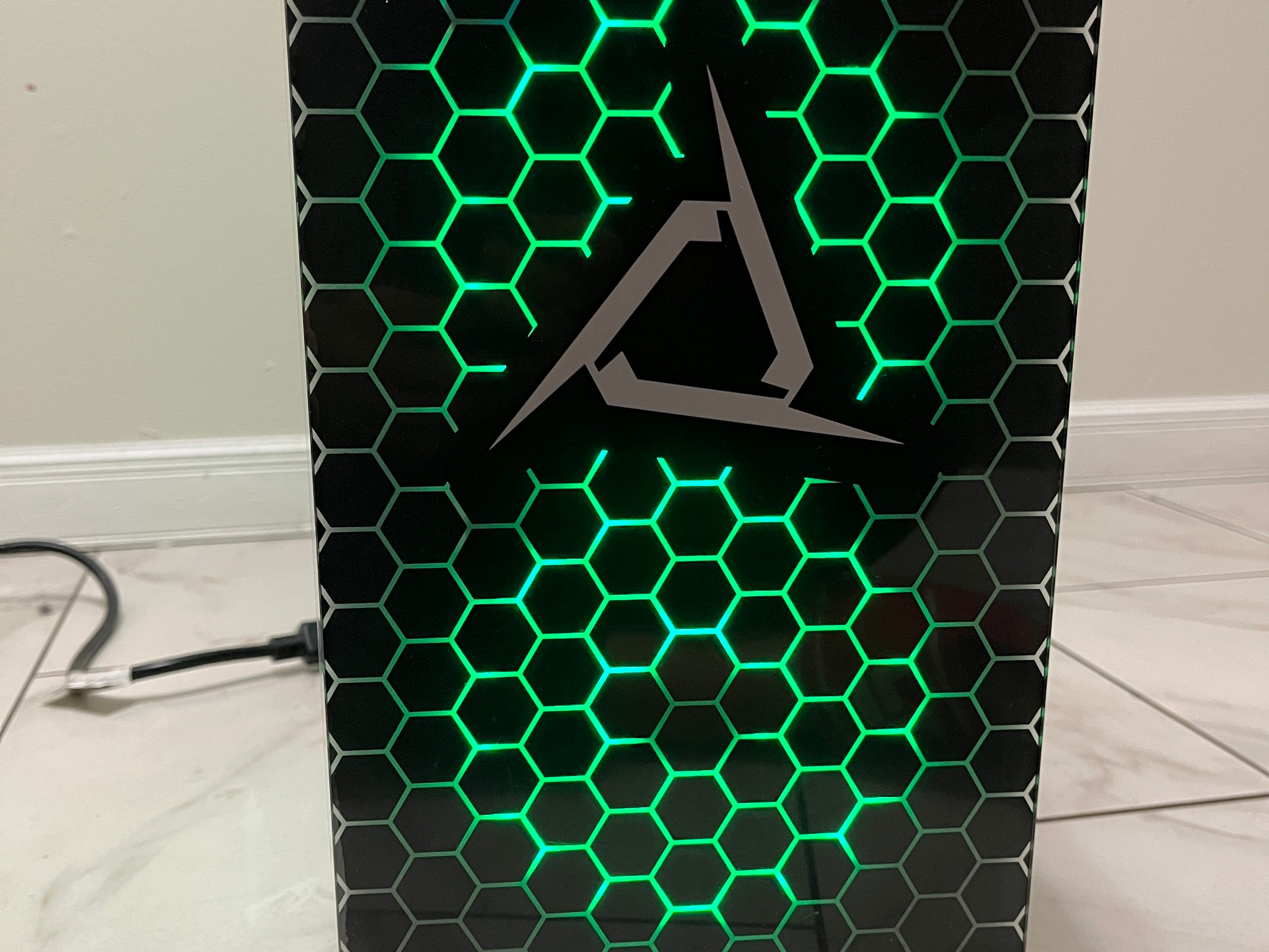 Super Budget Gaming PC - Intel i7-4790, AMD R7 360 2GB, 16GB RAM, 1.1TB Storage, w/ Wi-Fi, BT & RGB