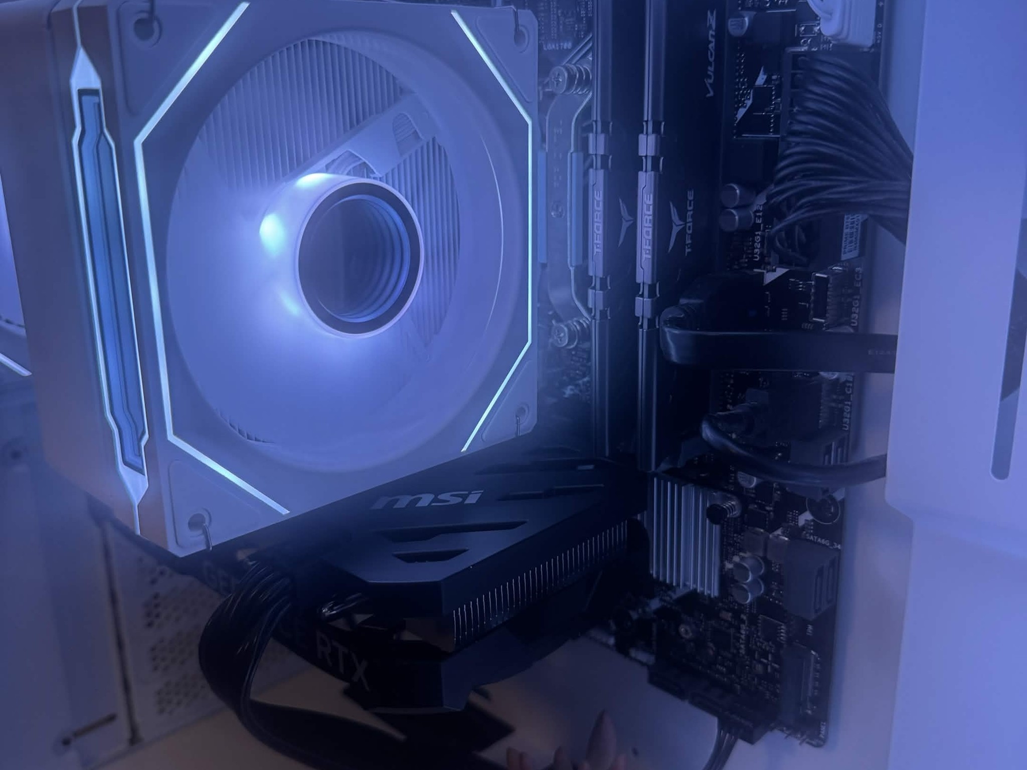 White/Black "Panda" Mid Range PC - i5 12400F | RTX 4060 | 16GB DDR4 3200 | BT & Wifi