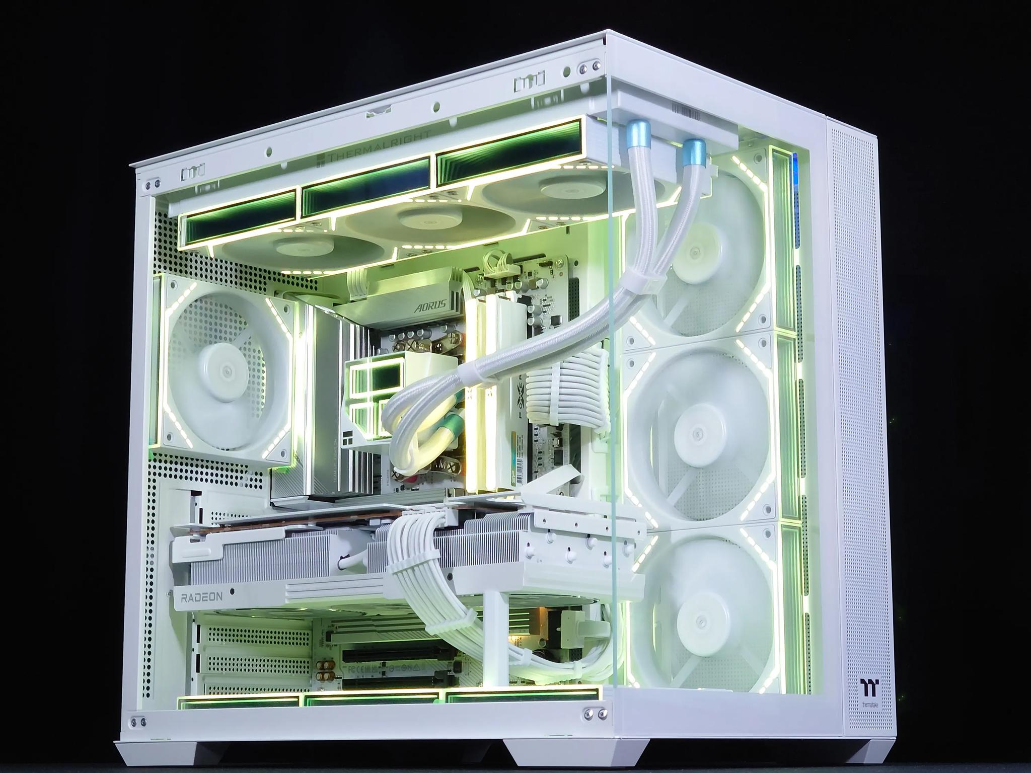 🤍🐻‍❄️Extreme Gaming PC❄️ AMD RX 7900 XT 20GB❄️AMD Ryzen 7 8700F❄️ 32GB DDR5 Ram❄️2TB NVME SSD