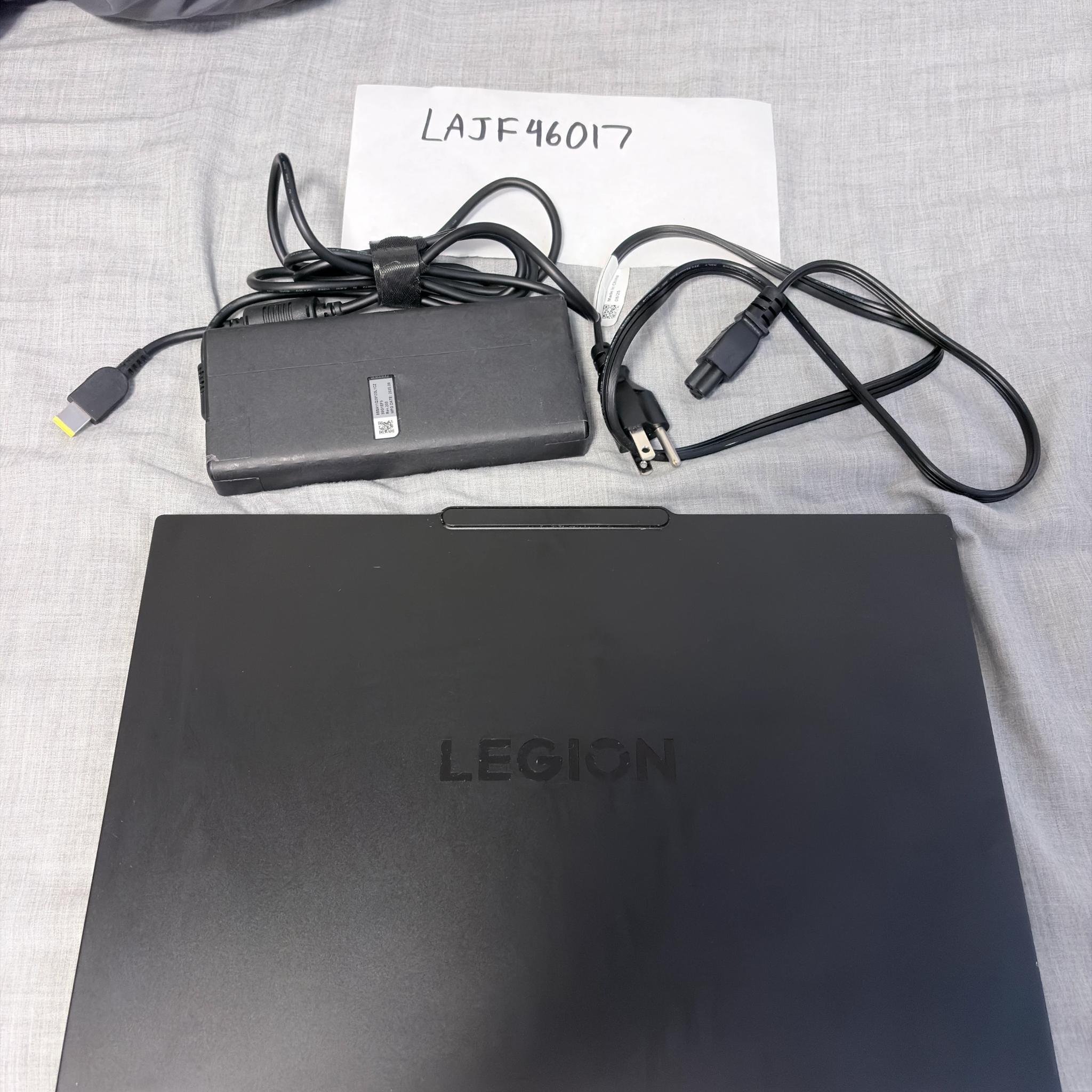 2025 Lenovo Legion 5i Gen 10 15-inch Gaming Laptop (255HX, 5060, 32GB RAM, 1TB SSD, 165Hz OLED)