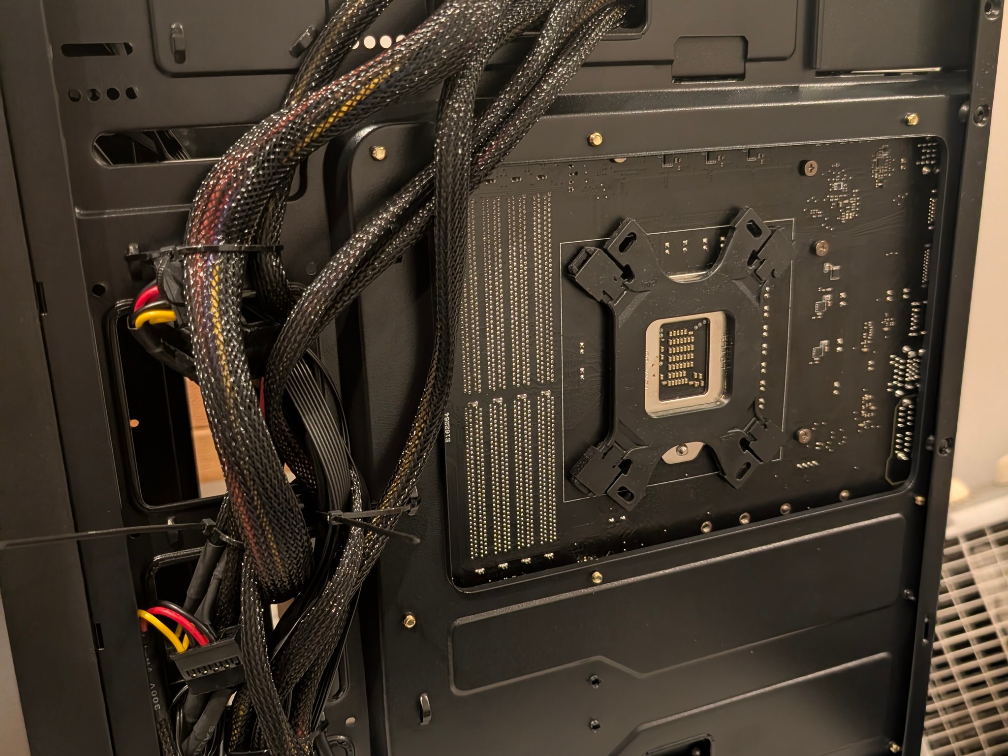 Raven RTX 3070ti i7 Gaming PC