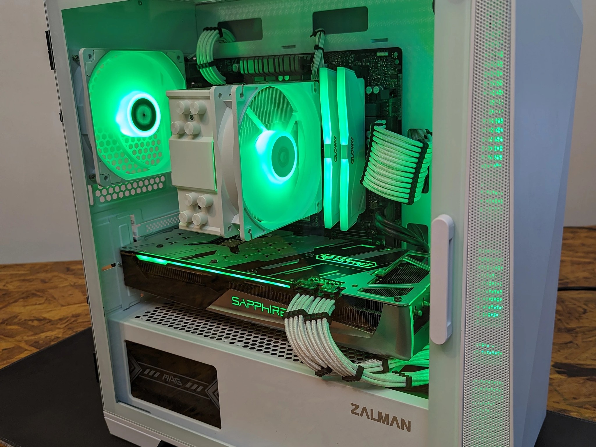 White RGB Mid-Range Gaming PC - Rx 5700xt, Ryzen 5 2600x, Micro ATX