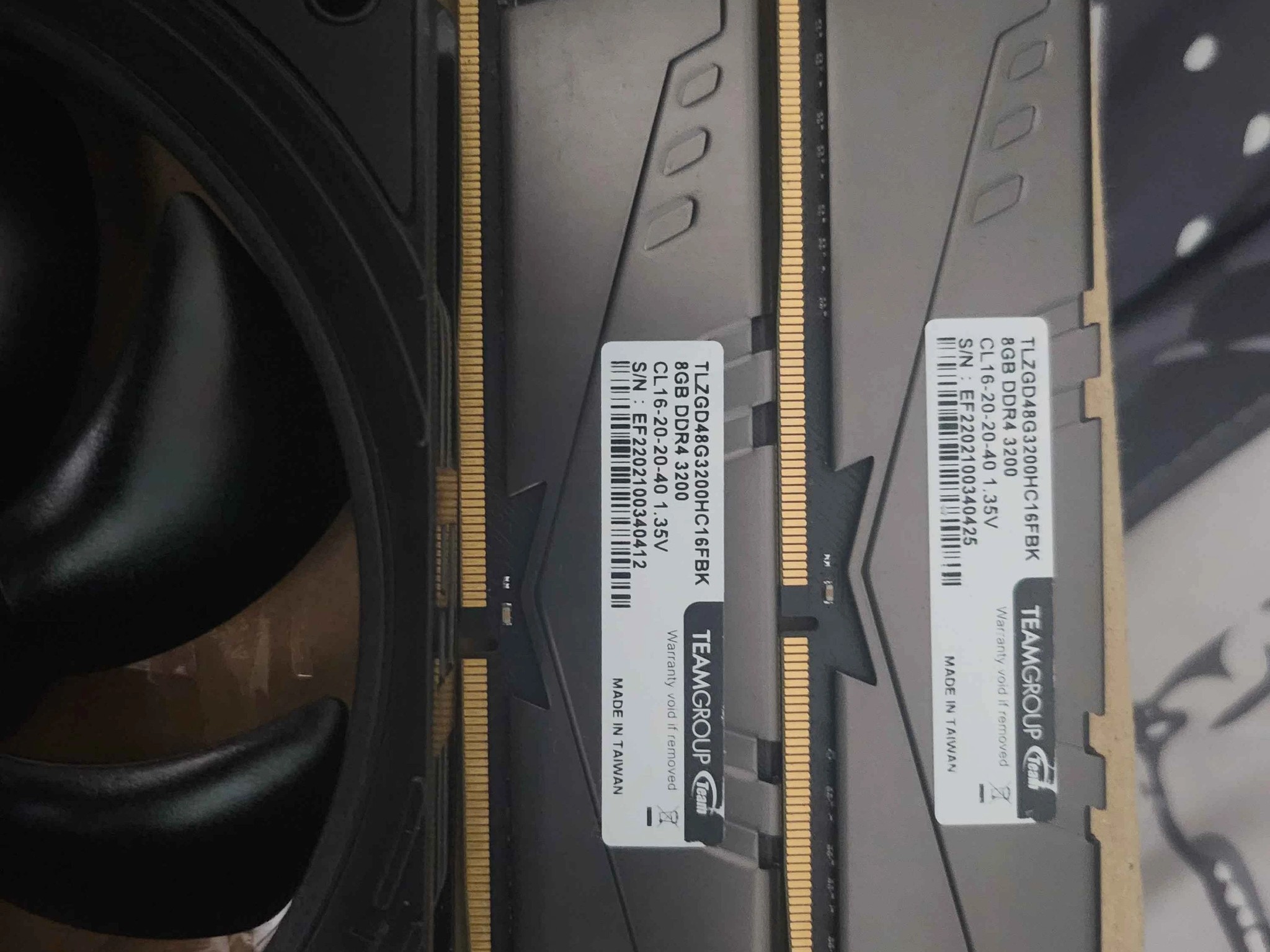 Z690 ASRock PG Riptide D4 with CPU Cooler and Ram