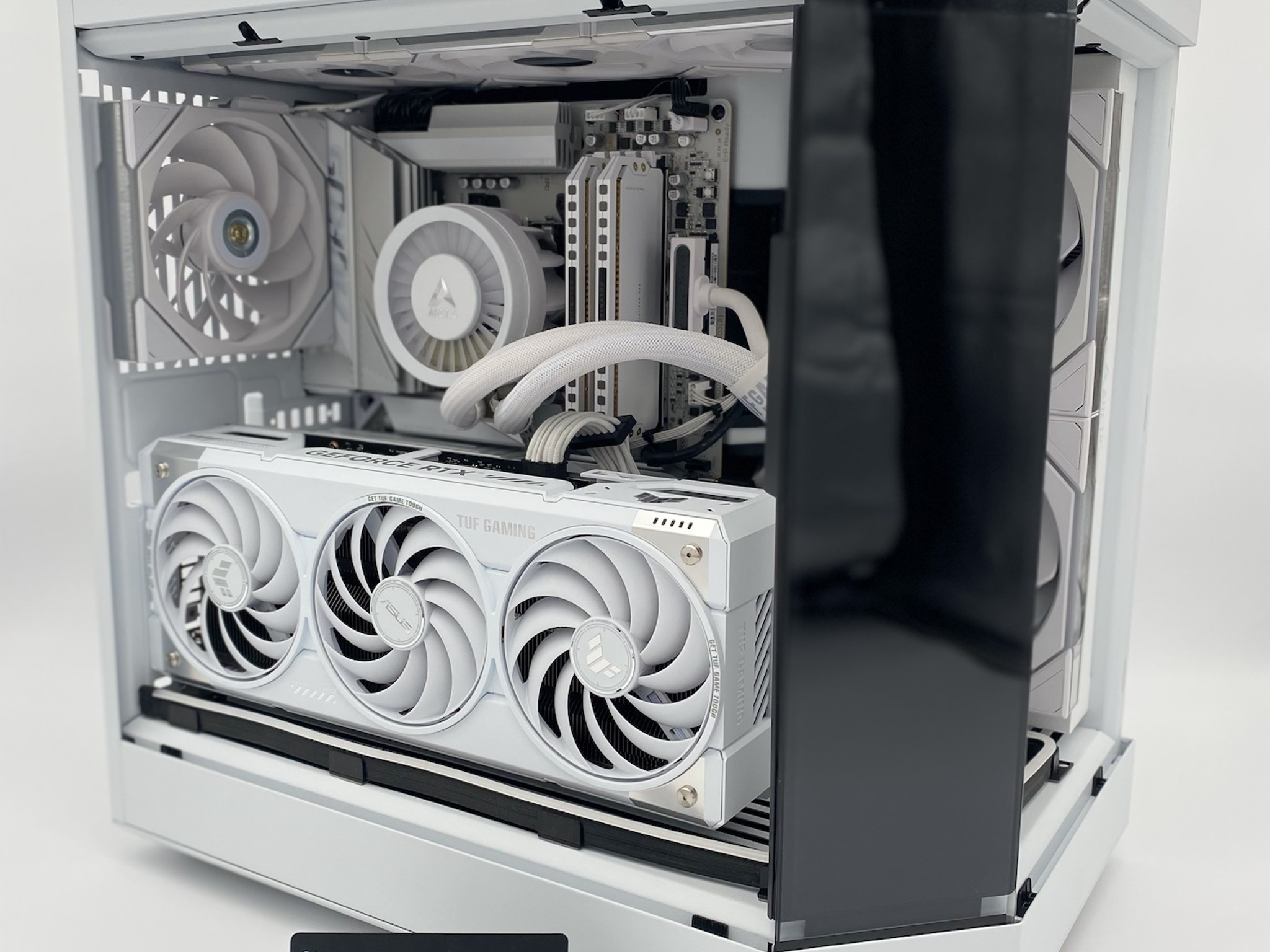 "White  So Serious?" | R7 9800X3D | Asus 5070Ti | Corsair DDR5 32GB | 2TB Storage