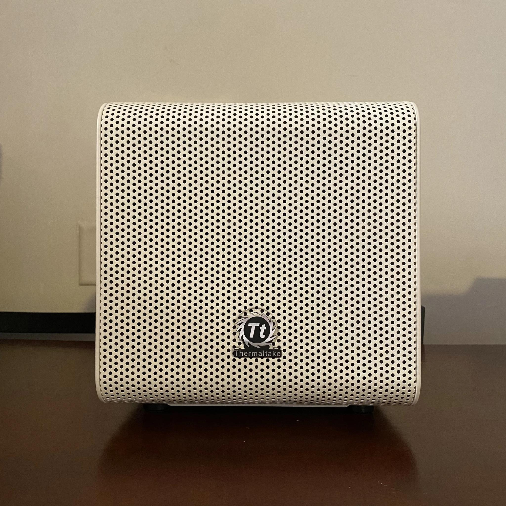 Small Form Factor White Gaming Pc