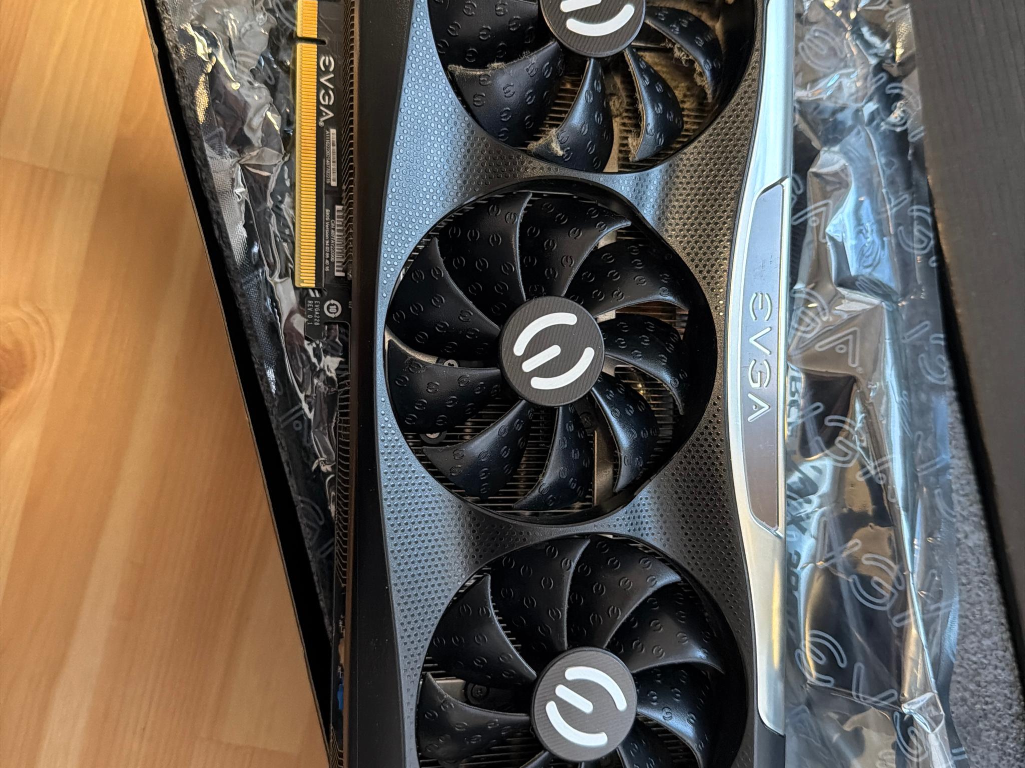 EVGA FTW3 ULTRA HYBRID GAMING GeForce RTX 3080 12GB