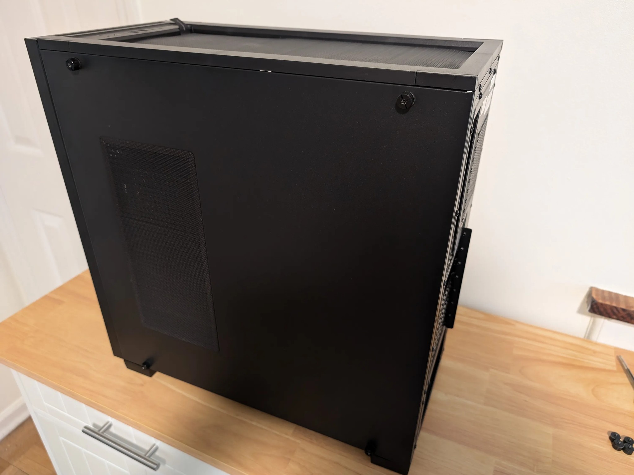 iBuyPower Case, Keyboard, and Mouse pad