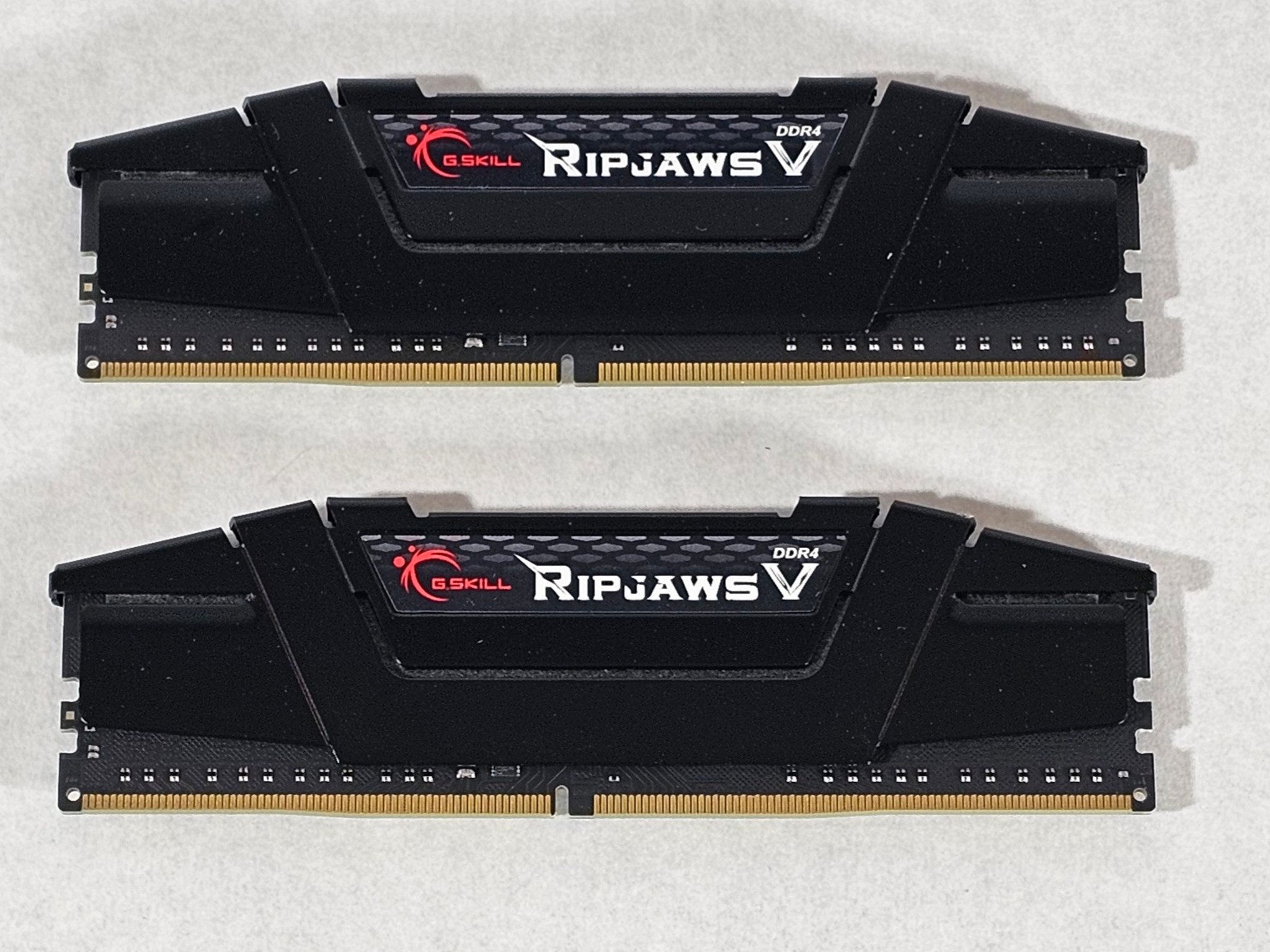 32GB DDR4 (2x16GB) CL16 3200MHz XMP 2.0 G.SKILL RIPJAWS