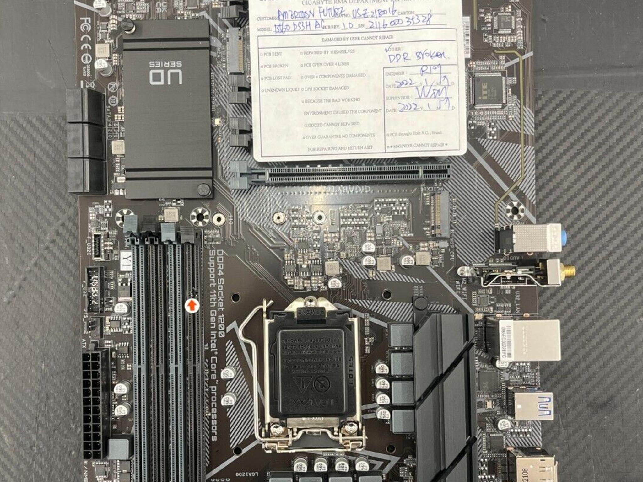 READ Gigabyte Intel B560 DS3H AC Motherboard LGA 1200, SATA 6GB connecters, M.2