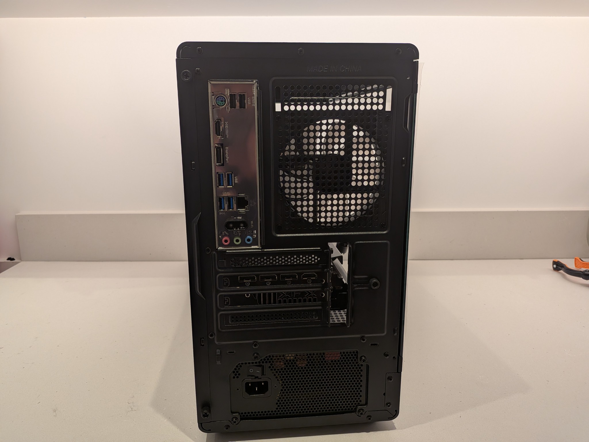 1440p Slayer - RX 7700 XT, Ryzen 5 5700, 32 GB DDR4, 1 TB Gen 4 NVME, RGB