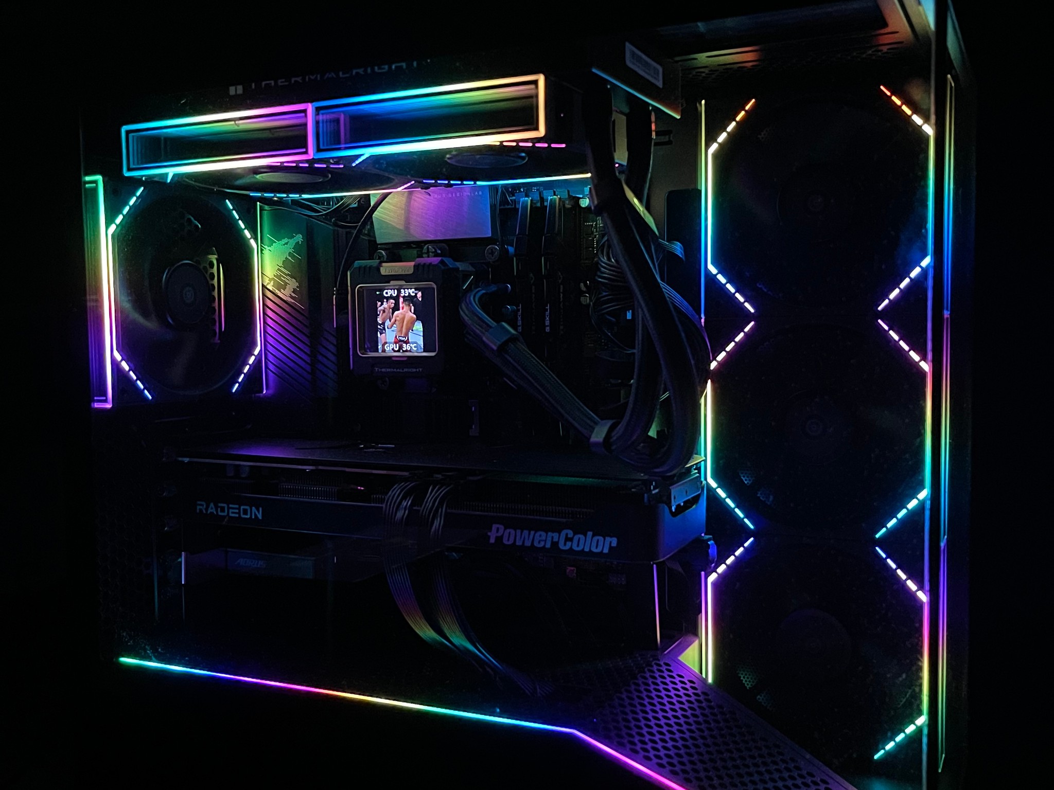 High End Gaming PC – i7‑14700K / RX 9070 XT / 32GB / 1TB With LCD Screen AIO