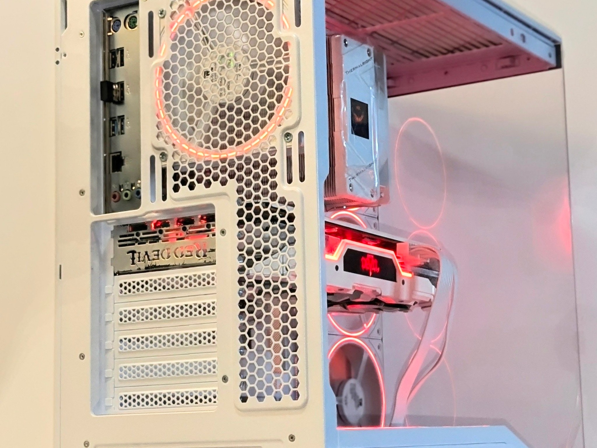 ReD DeviL 1080p-1440p Gaming PC🔴🔥|RX 5700XT|16GB RAM|Intel (12-c/24-t)| Windows 11 Pro