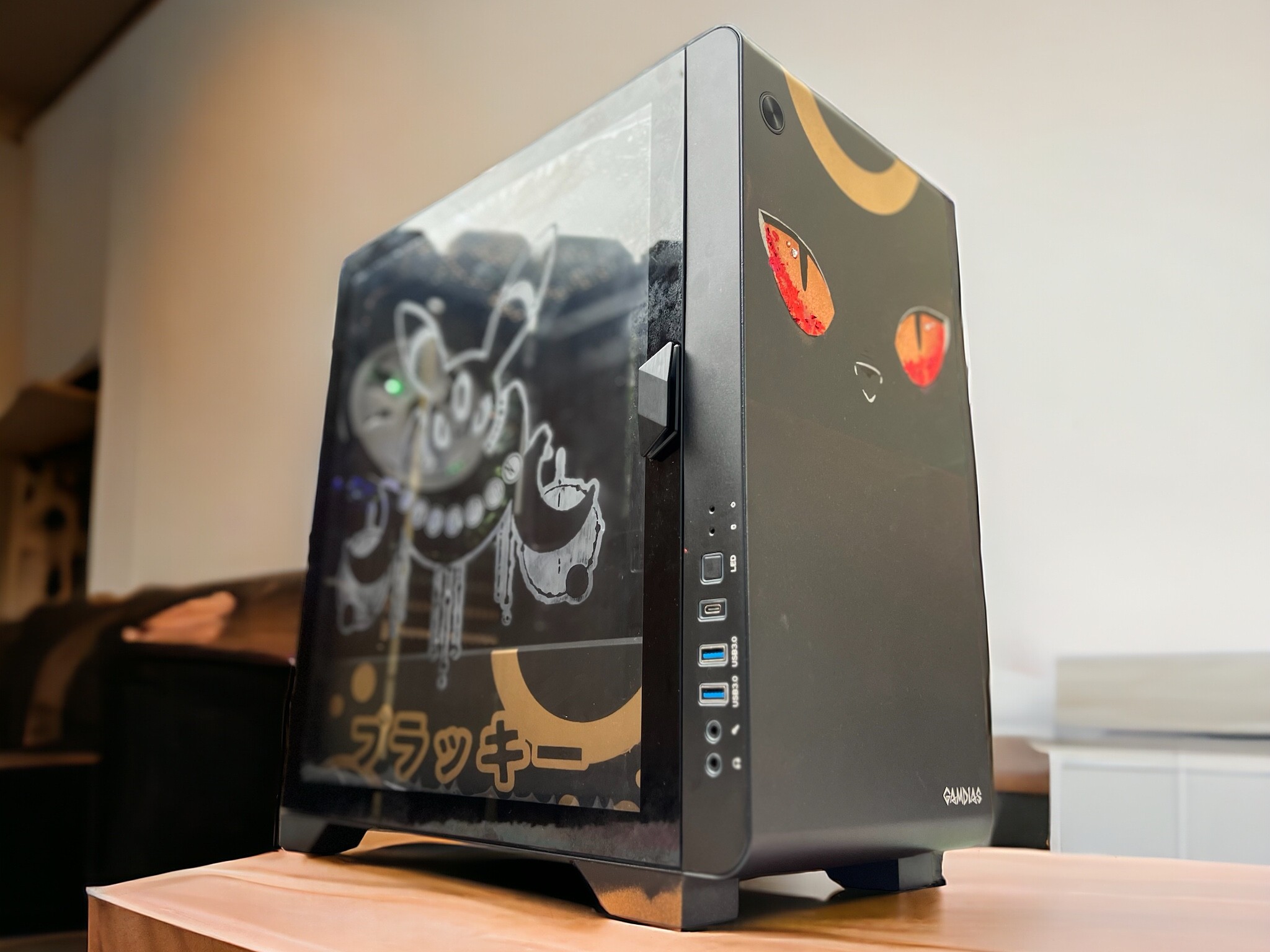 Custom PC Case - Pokemon Umbreon Themed