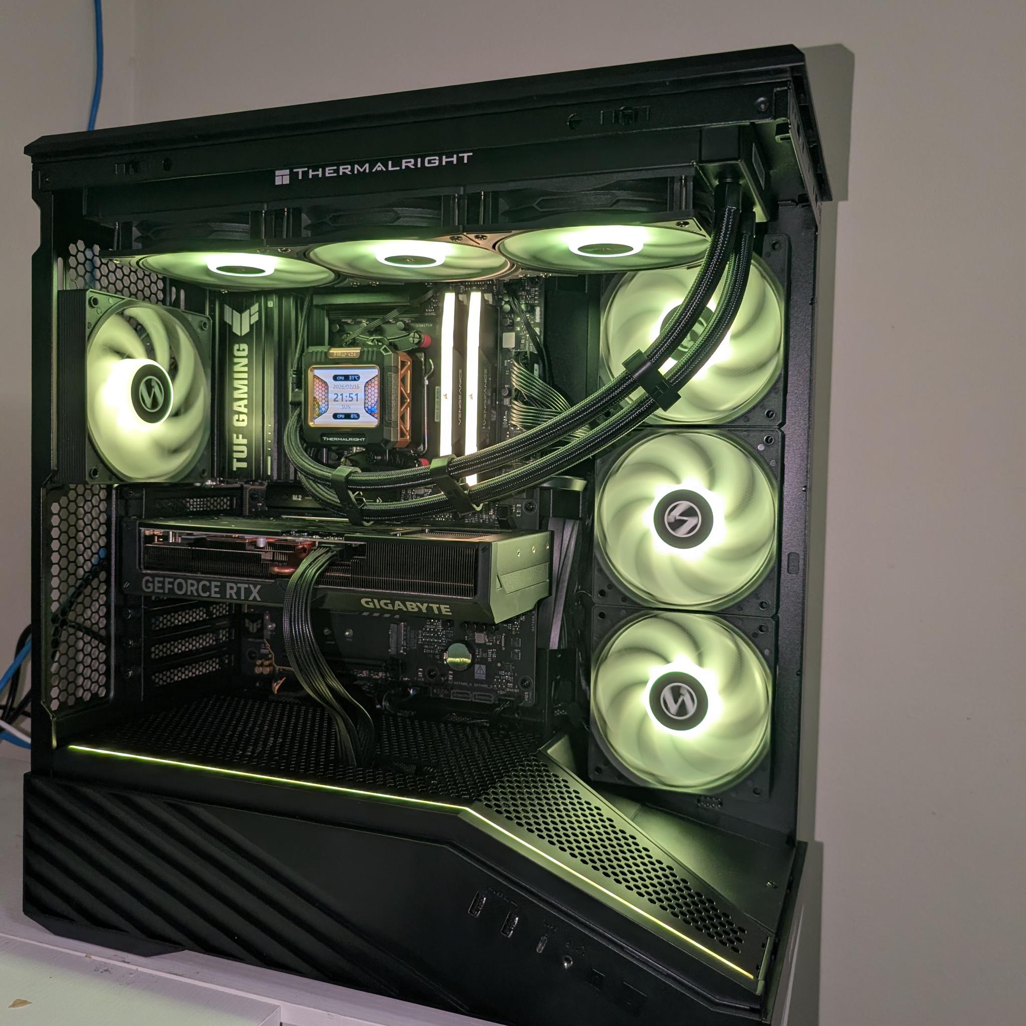 New Gaming PC! Ryzen 5 9600x / 4070 Ti / 32gb ddr5 6000mhz / 1tb ssd