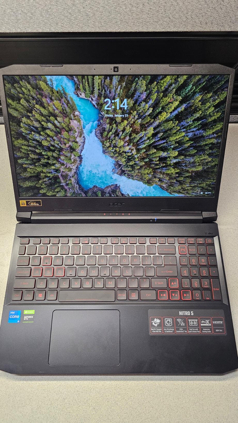 Acer Nitro 5, Core i5 11400H, GTX 1650, 32 gb ram, 1 tb SSD, 1920x1080 144 hz refresh display