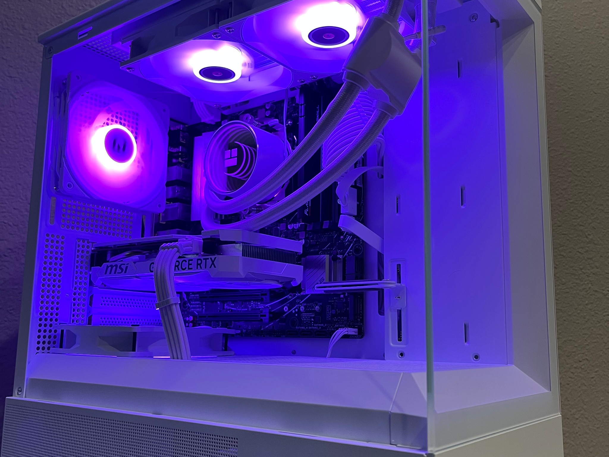 All White 1080p Gaming PC | NVIDIA RTX 4060 | 16GB 6000mhz RAM | WIFI | 1TB NVME M.2 | AIO