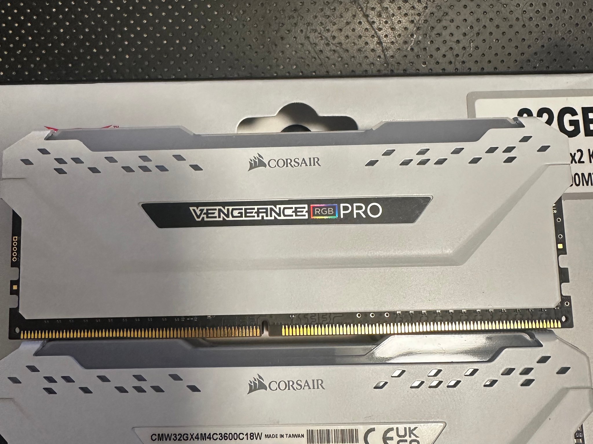 Corsair Vengeance RGB Pro 3600mhz CL18 4X8gb