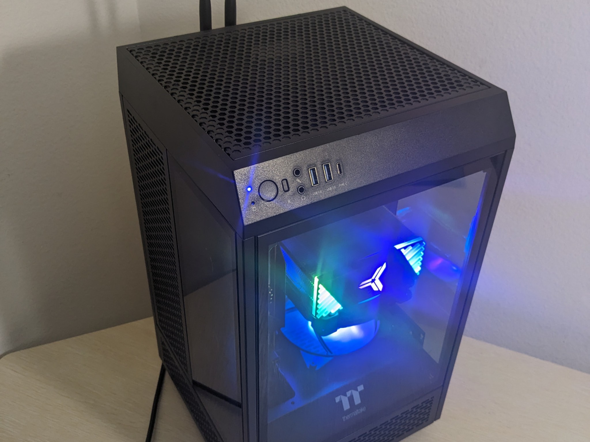 RX 6600XT, i5-11400 Gaming PC (16GB RAM, 1TB SSD, Win11 Pro)