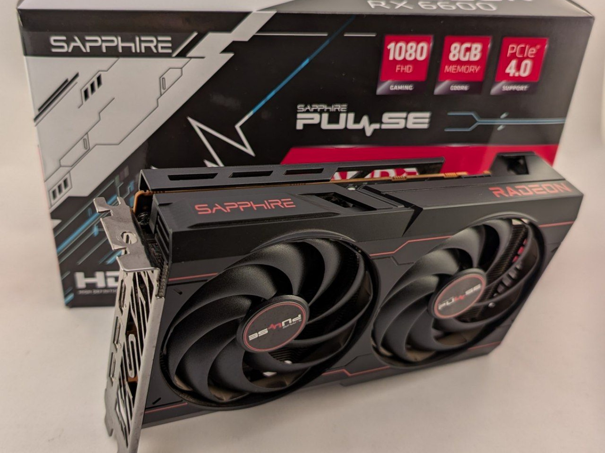 Sapphire Pulse AMD Radeon 6600 8GB